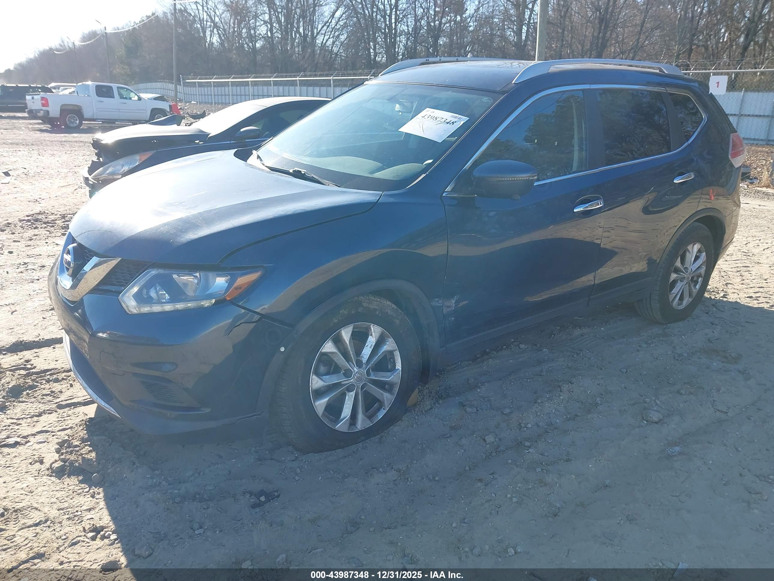 NISSAN ROGUE image 2