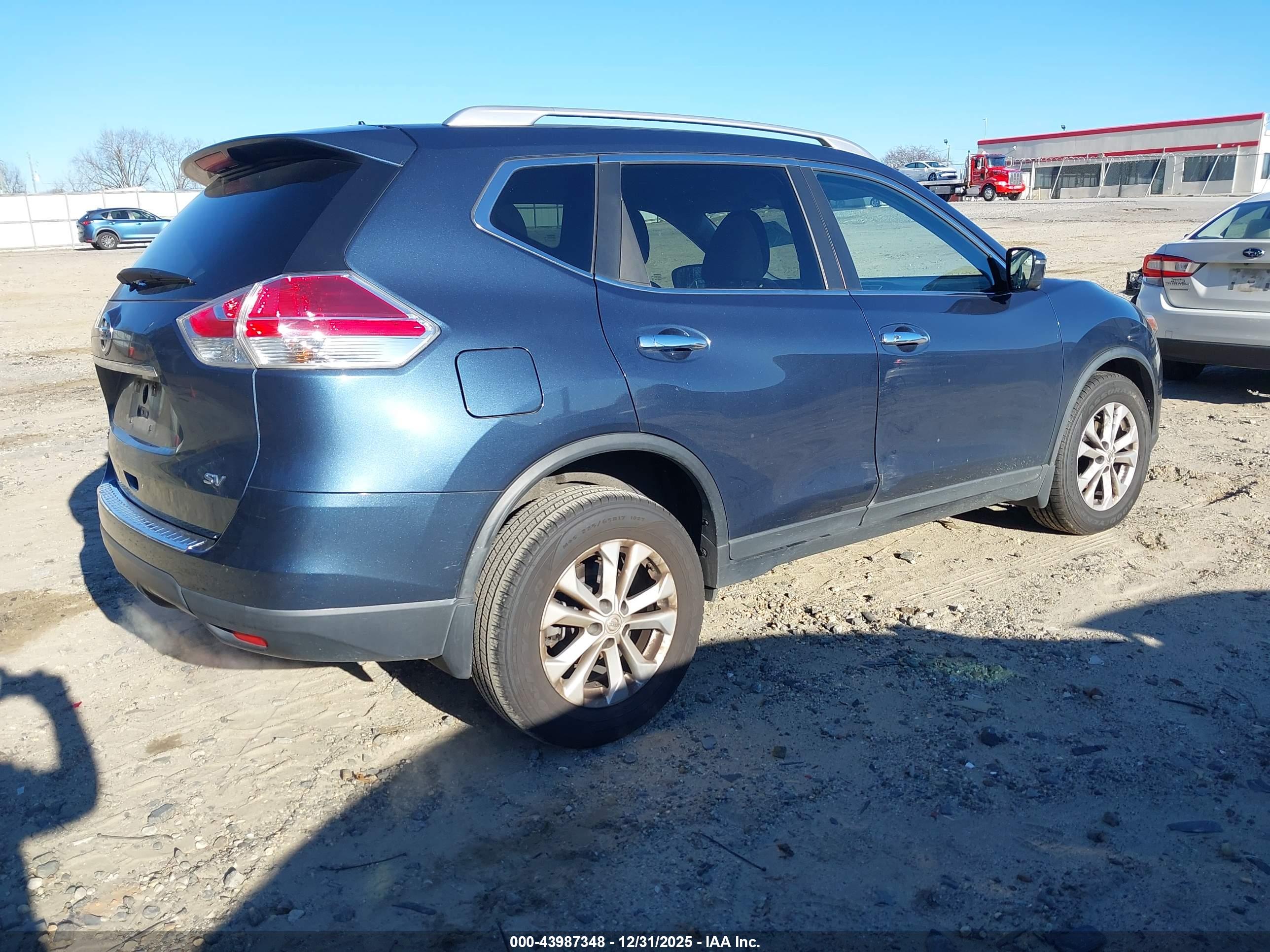 NISSAN ROGUE image 4