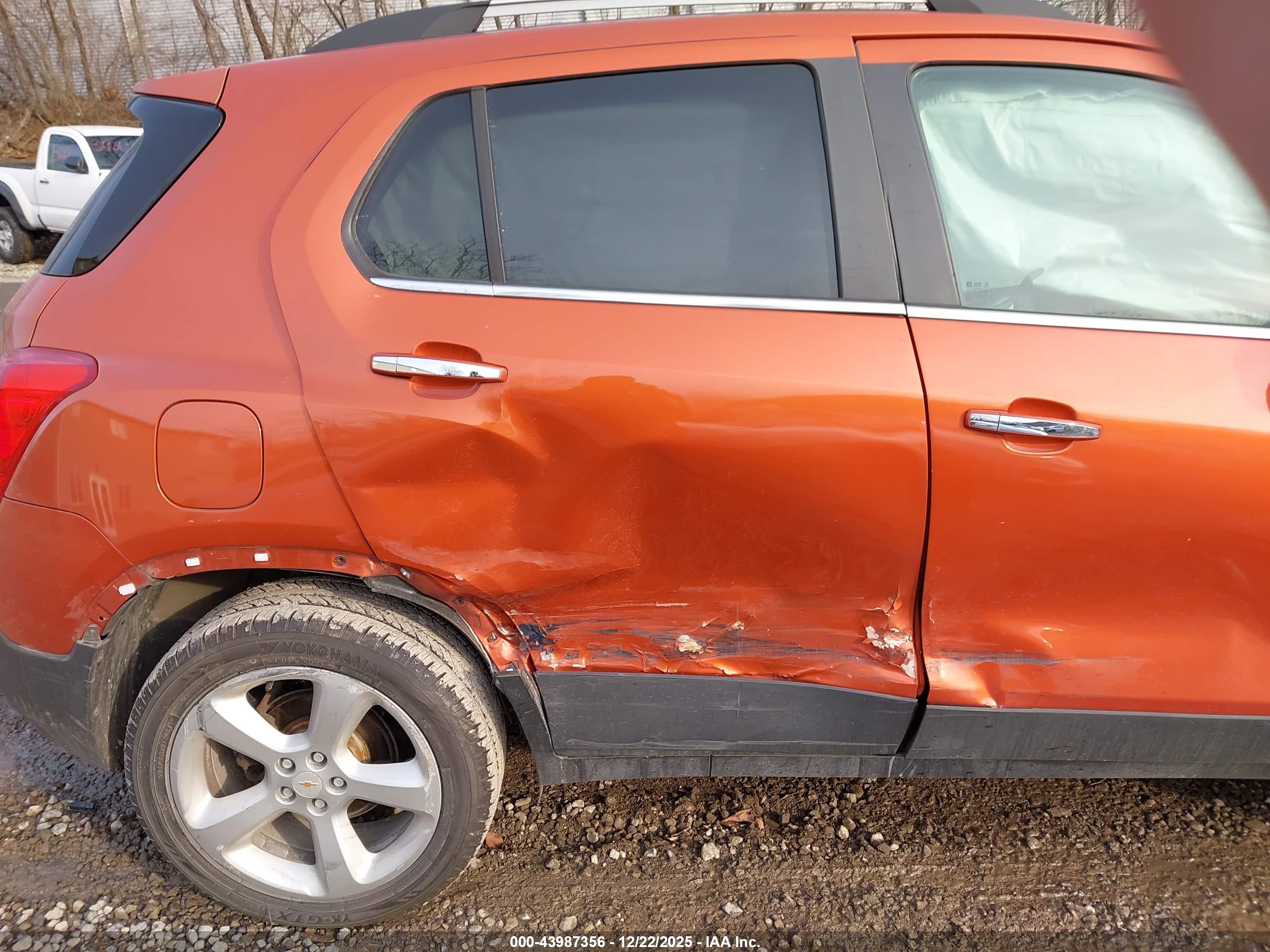 CHEVROLET TRAX image 8