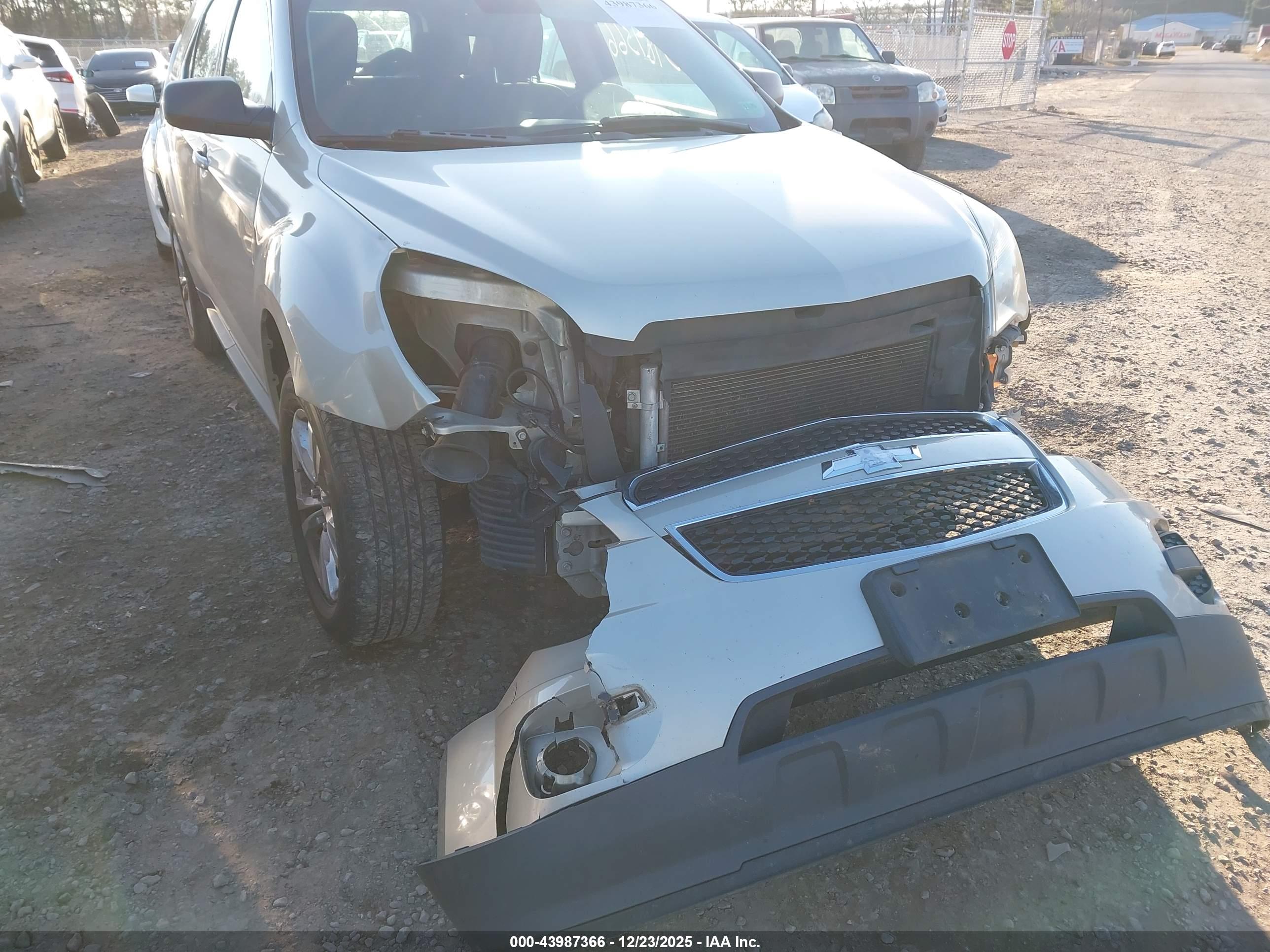 CHEVROLET EQUINOX image 6