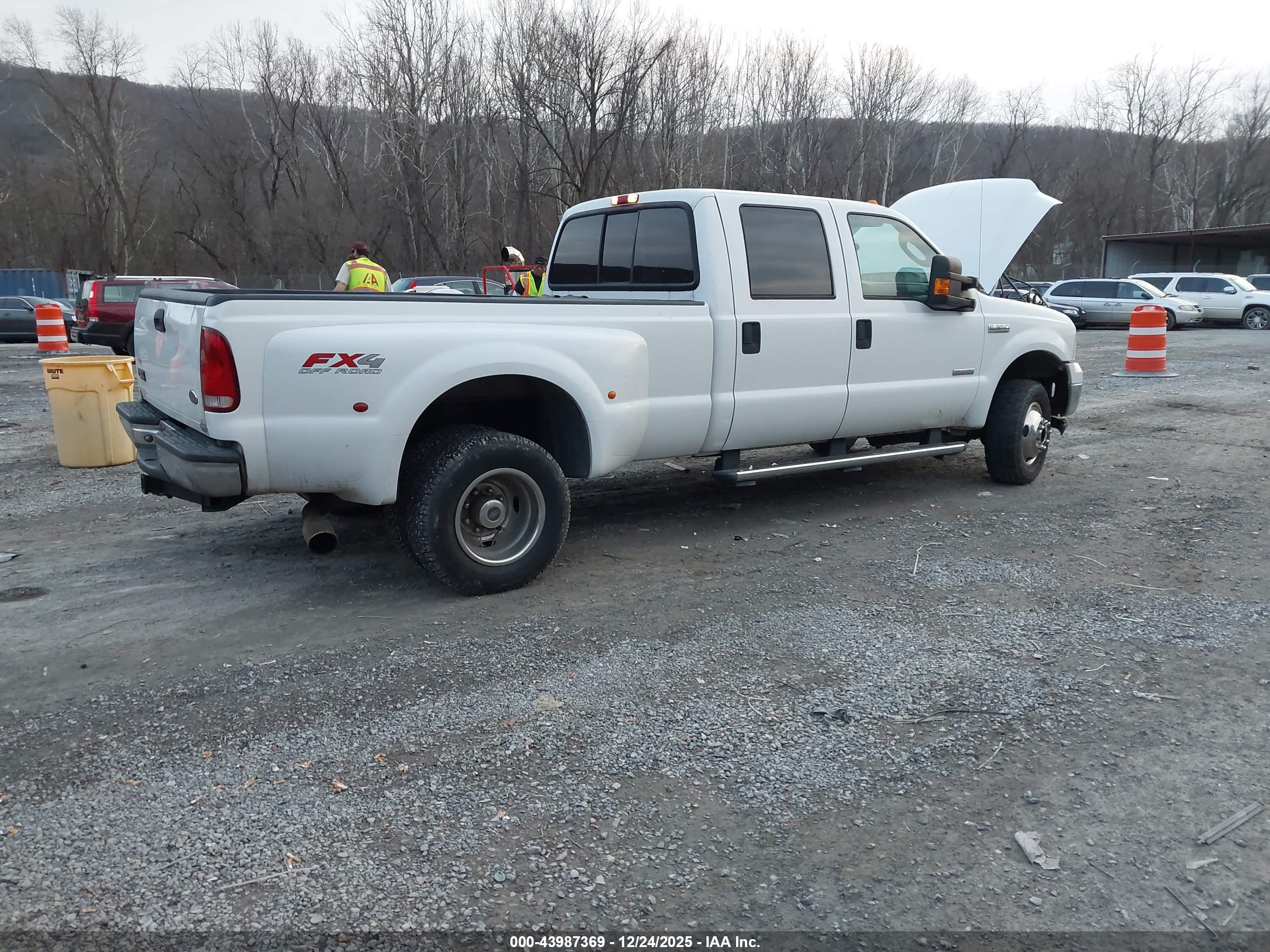FORD F-350 image 4