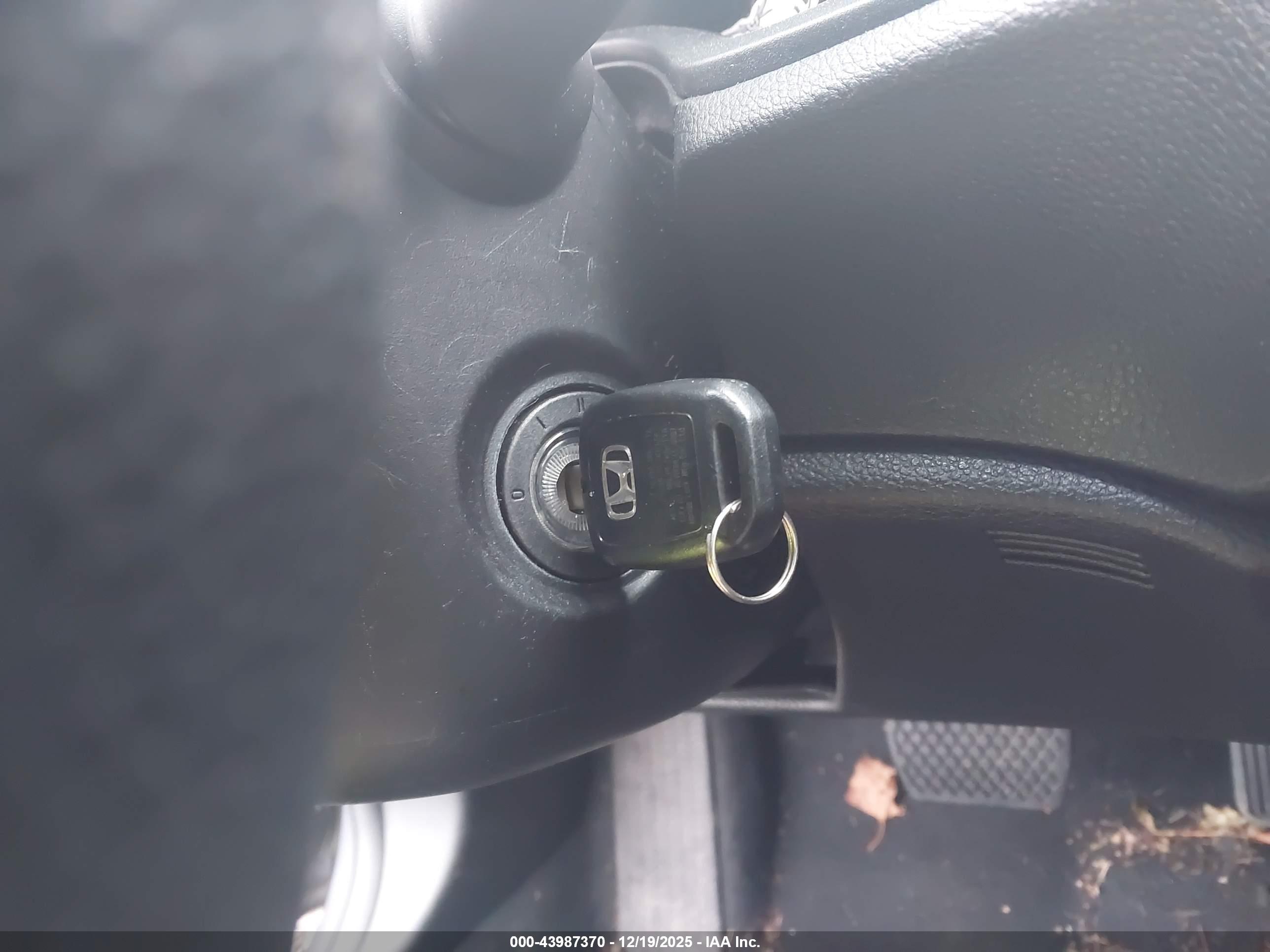 HONDA CIVIC image 11