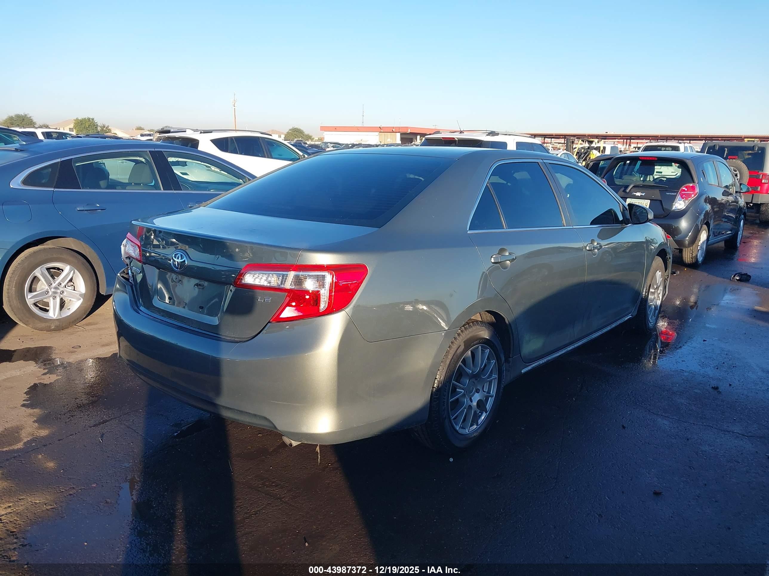 TOYOTA CAMRY image 4