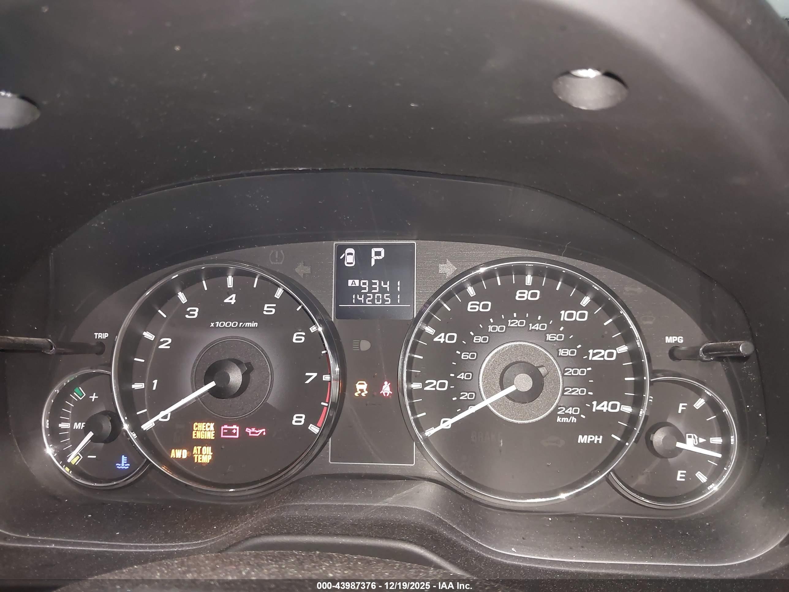 SUBARU OUTBACK image 7