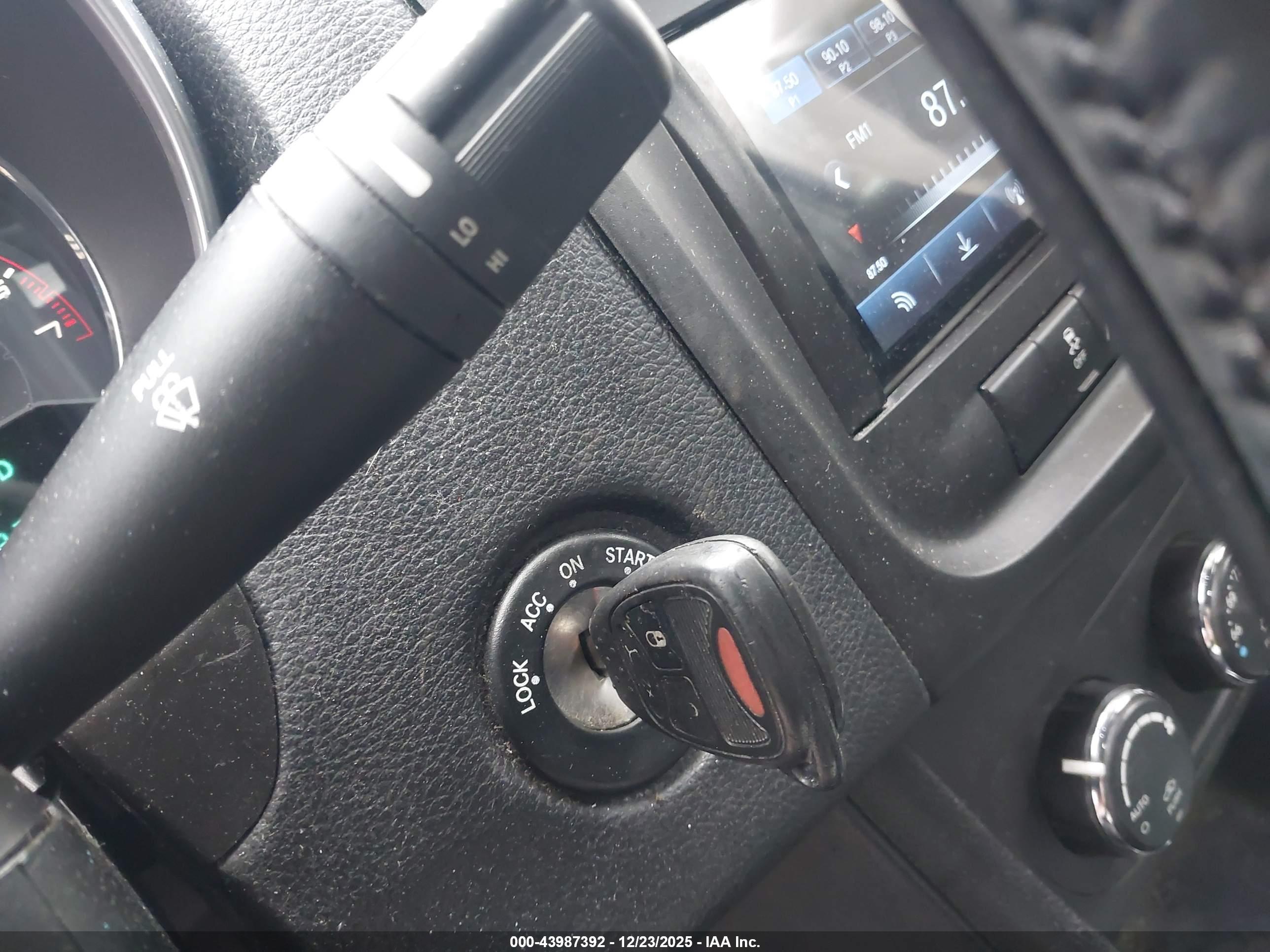 DODGE AVENGER image 11