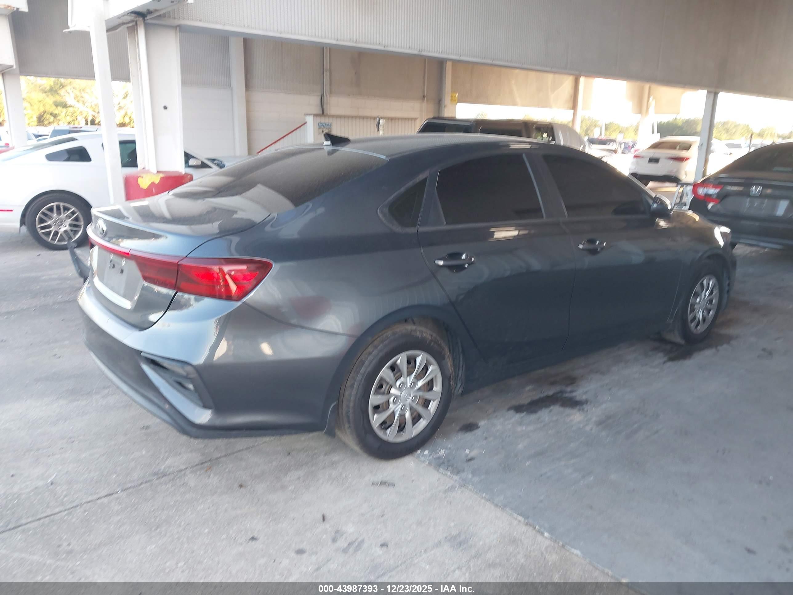 KIA FORTE image 4