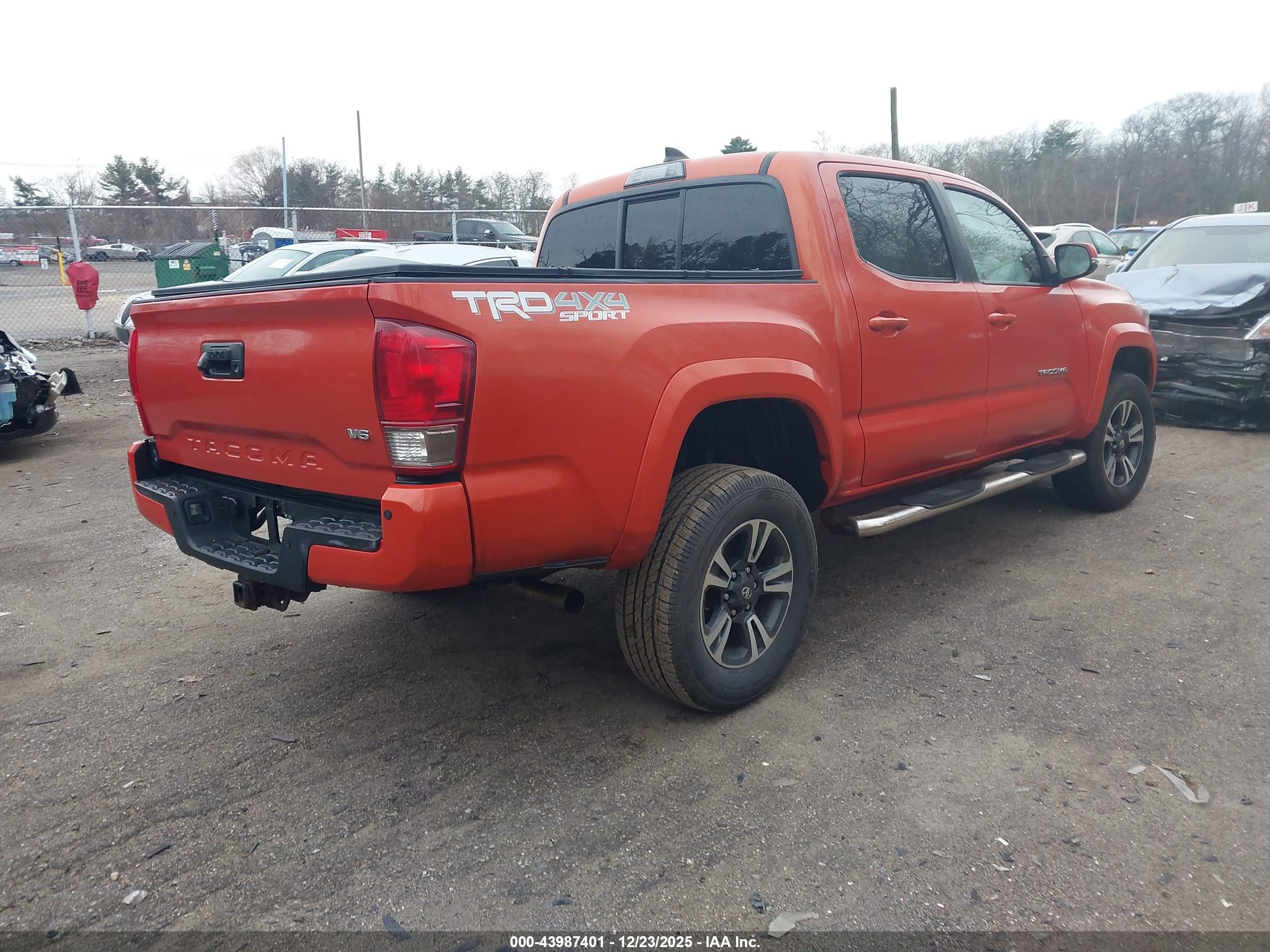 TOYOTA TACOMA image 4