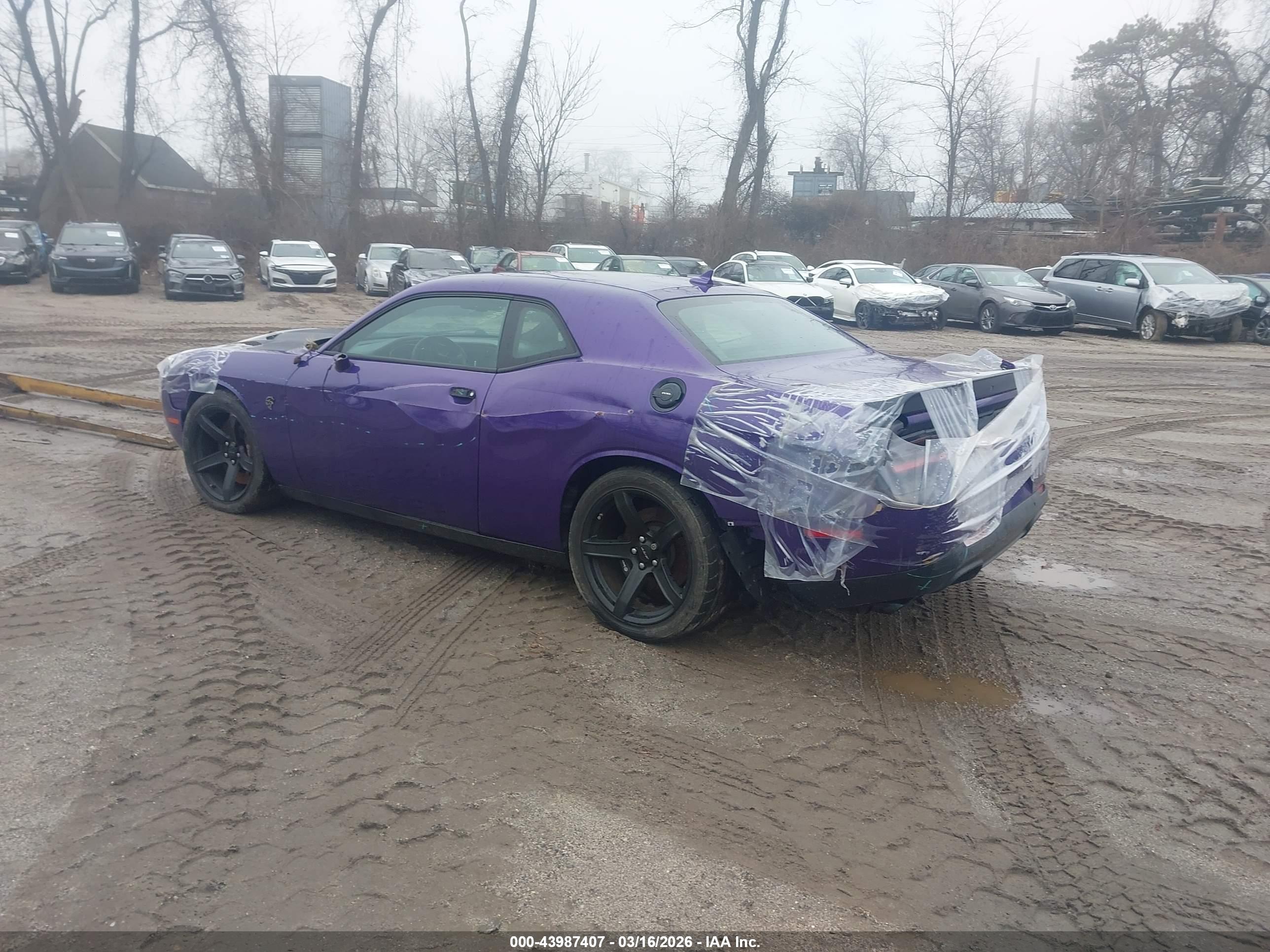 DODGE CHALLENGER image 3