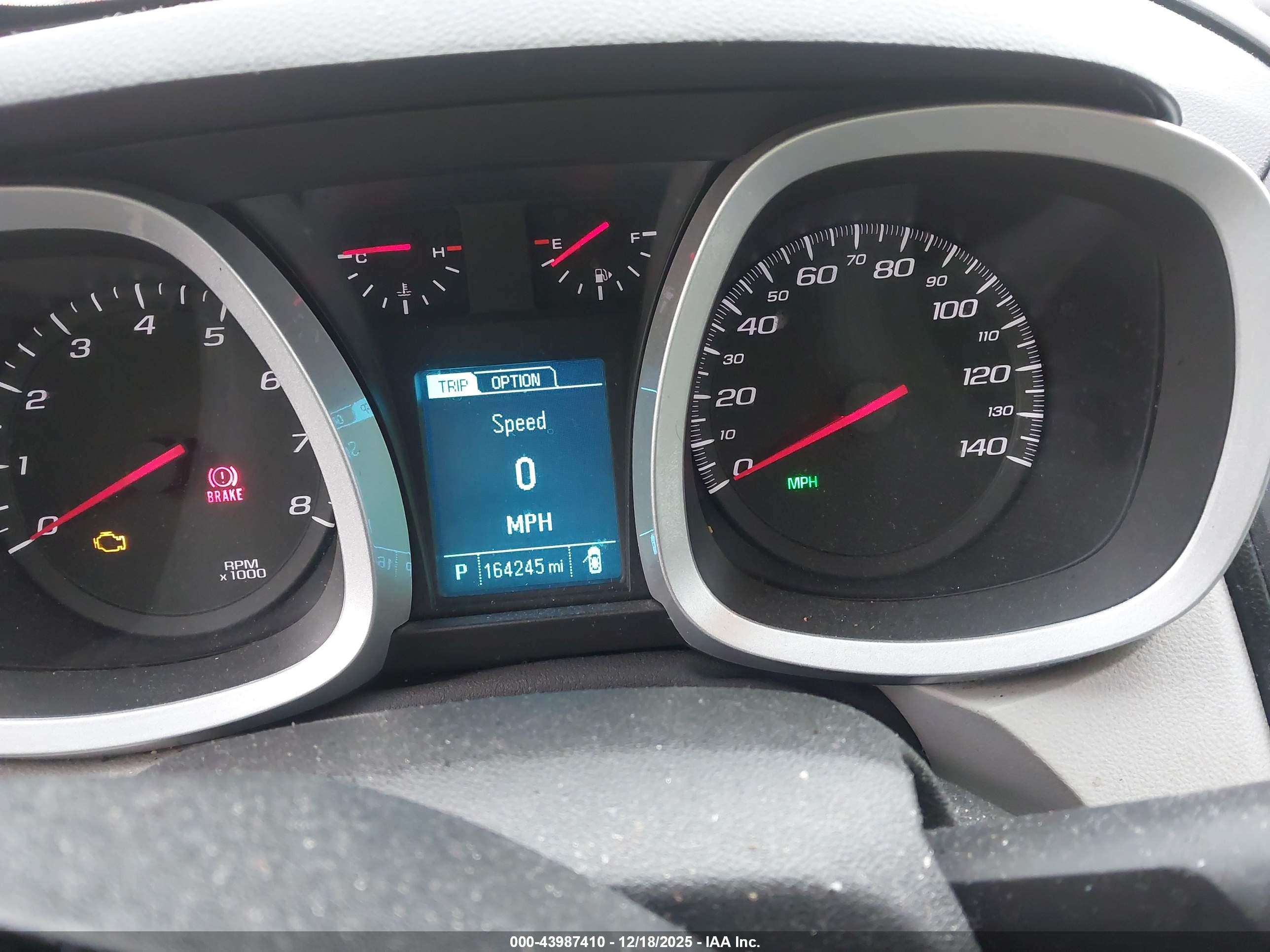 CHEVROLET EQUINOX image 7