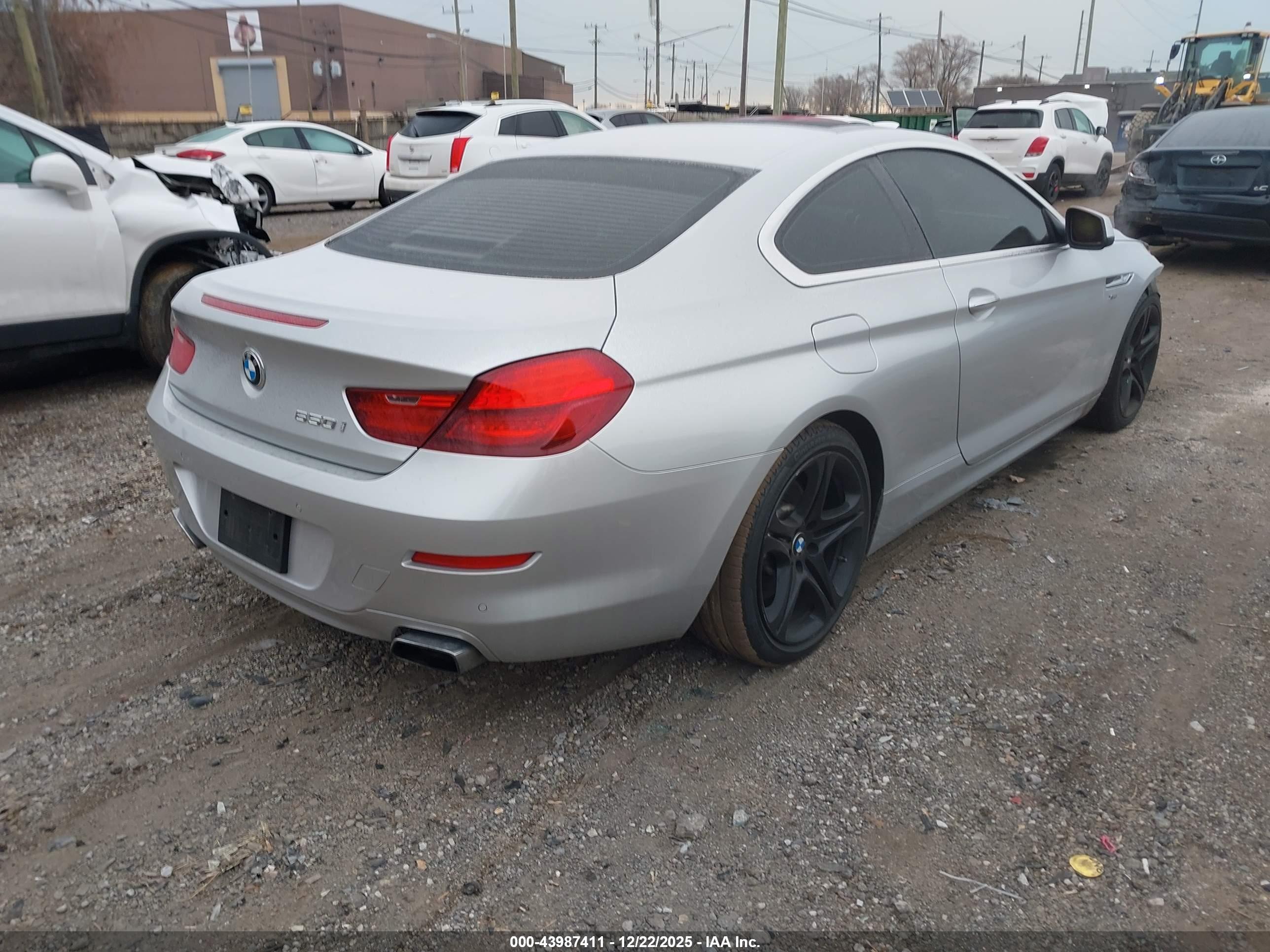BMW 650I image 4