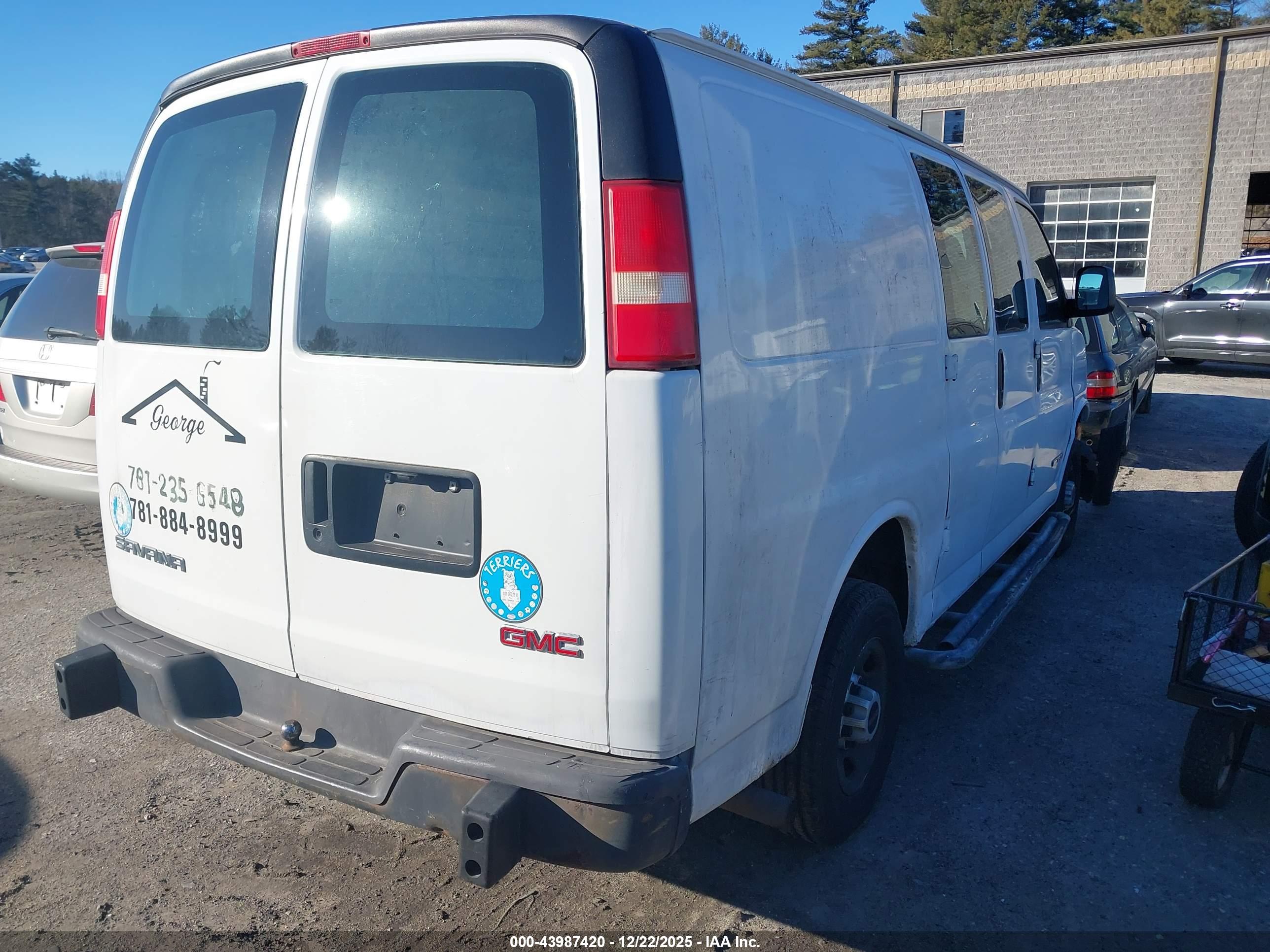 GMC SAVANA image 4
