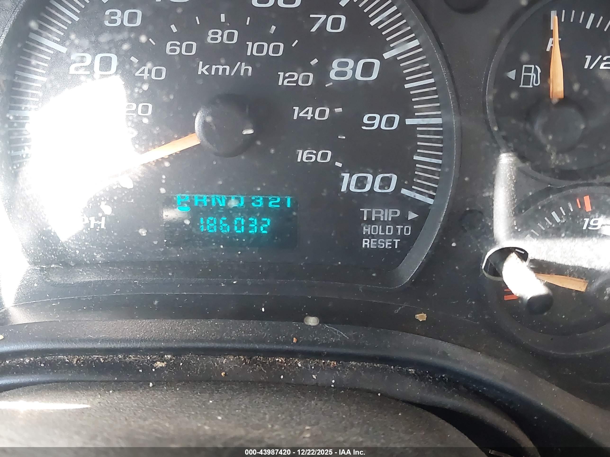 GMC SAVANA image 7
