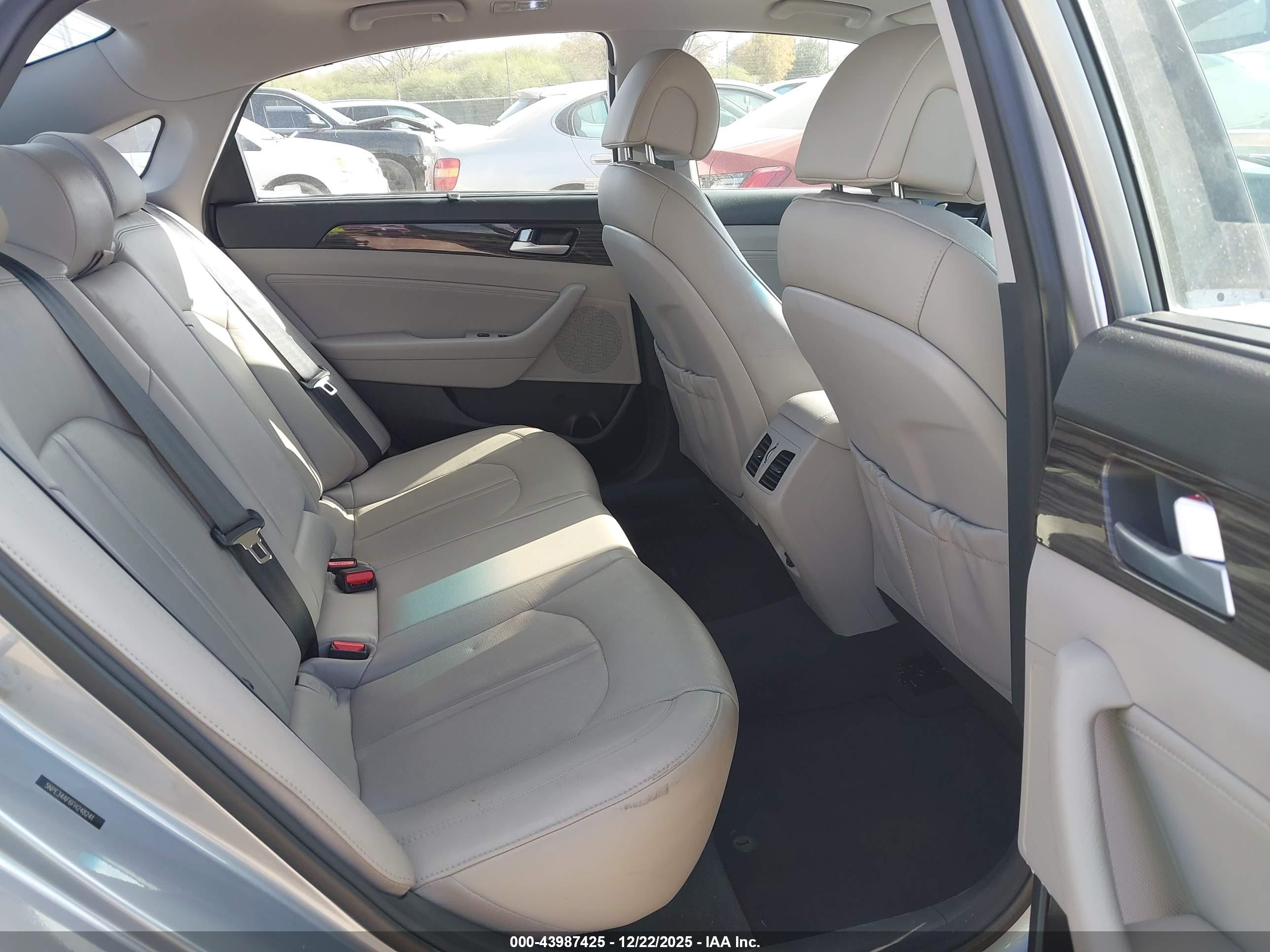 HYUNDAI SONATA image 8