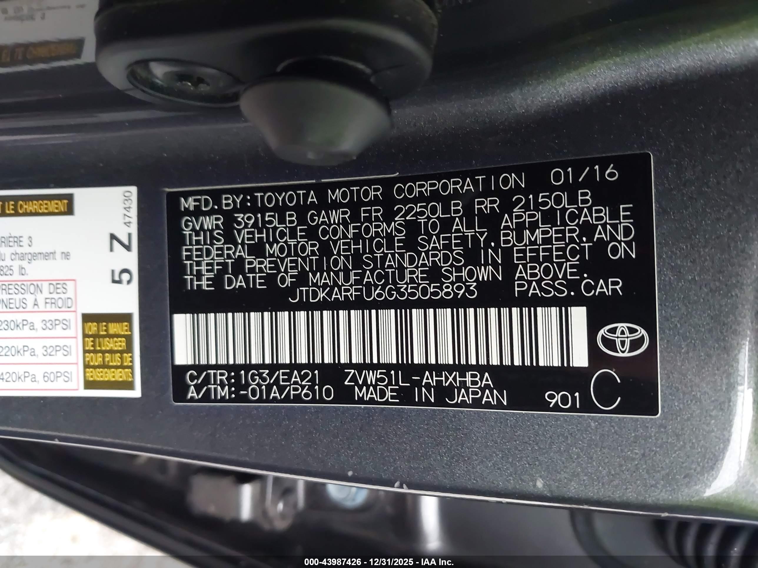 TOYOTA PRIUS image 9