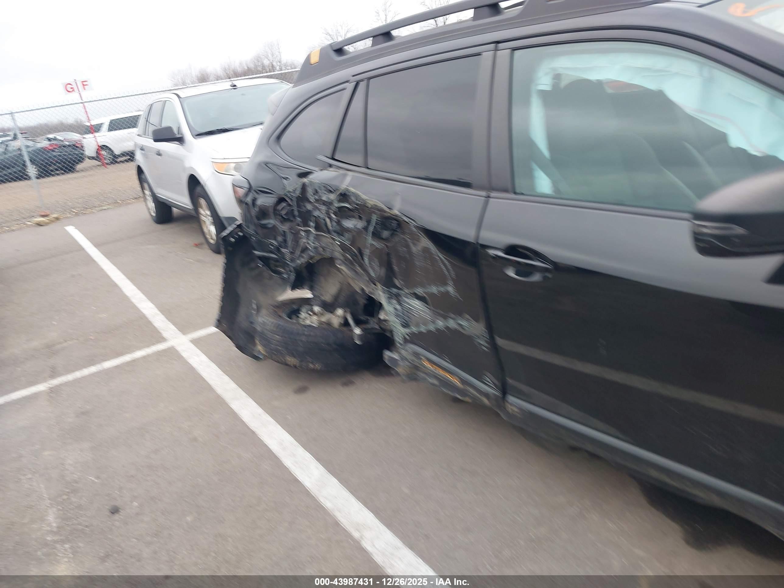 SUBARU OUTBACK image 6