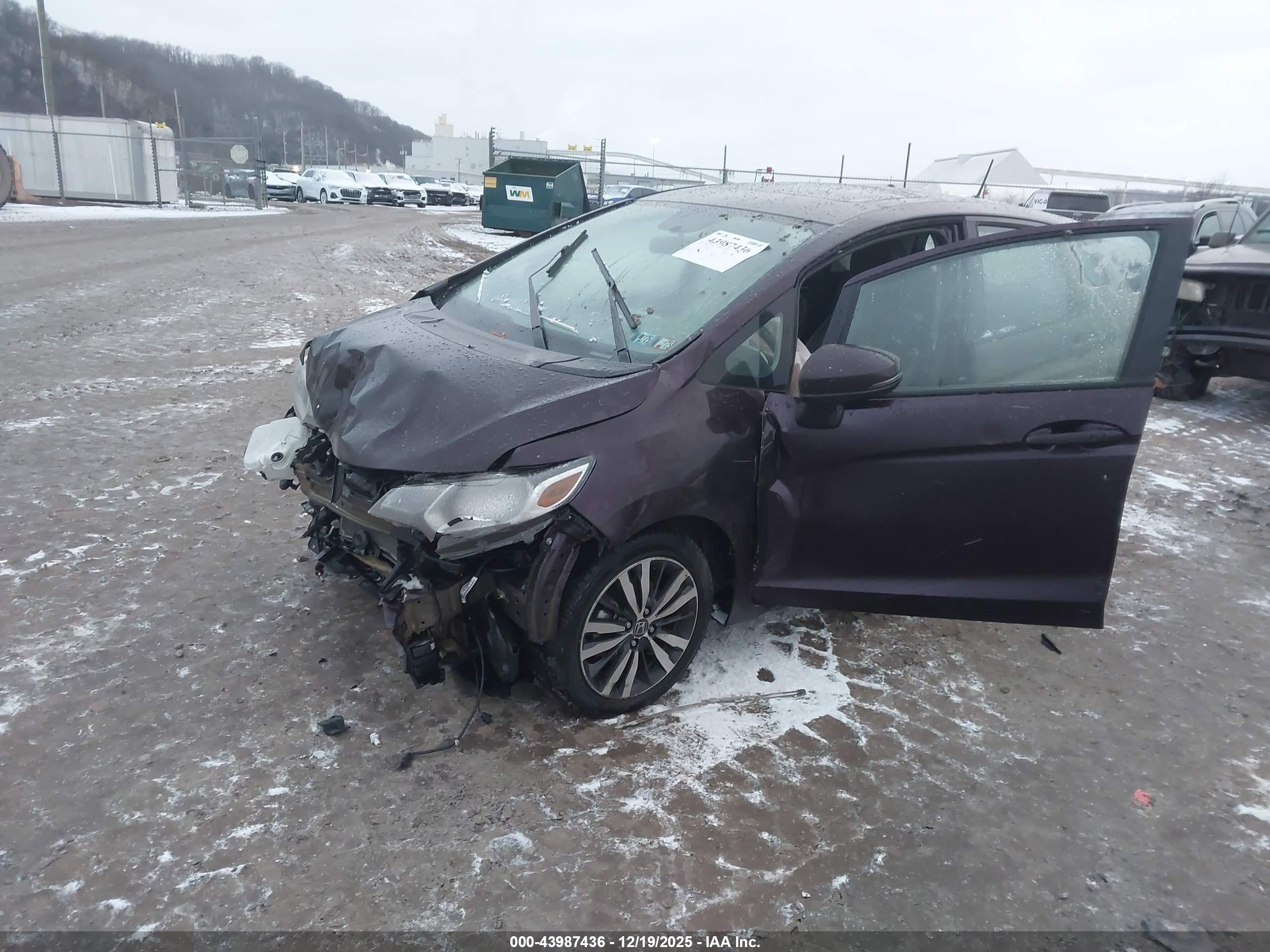 HONDA FIT image 2