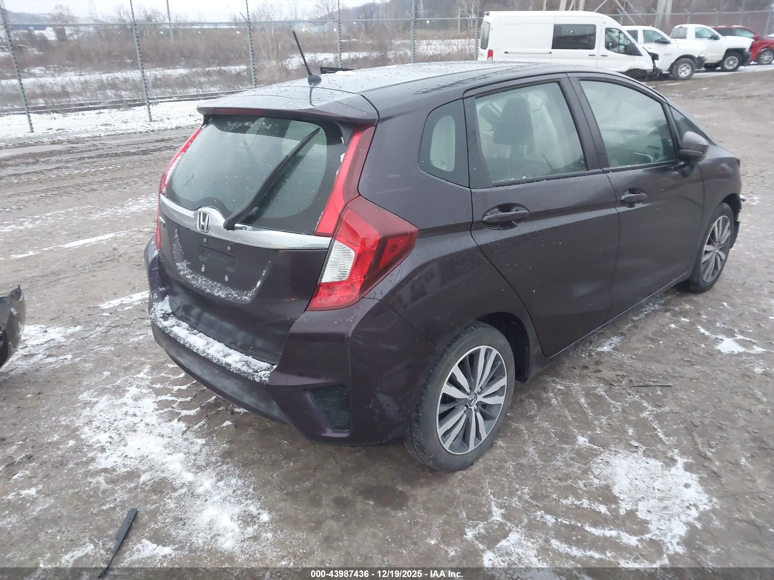 HONDA FIT image 4