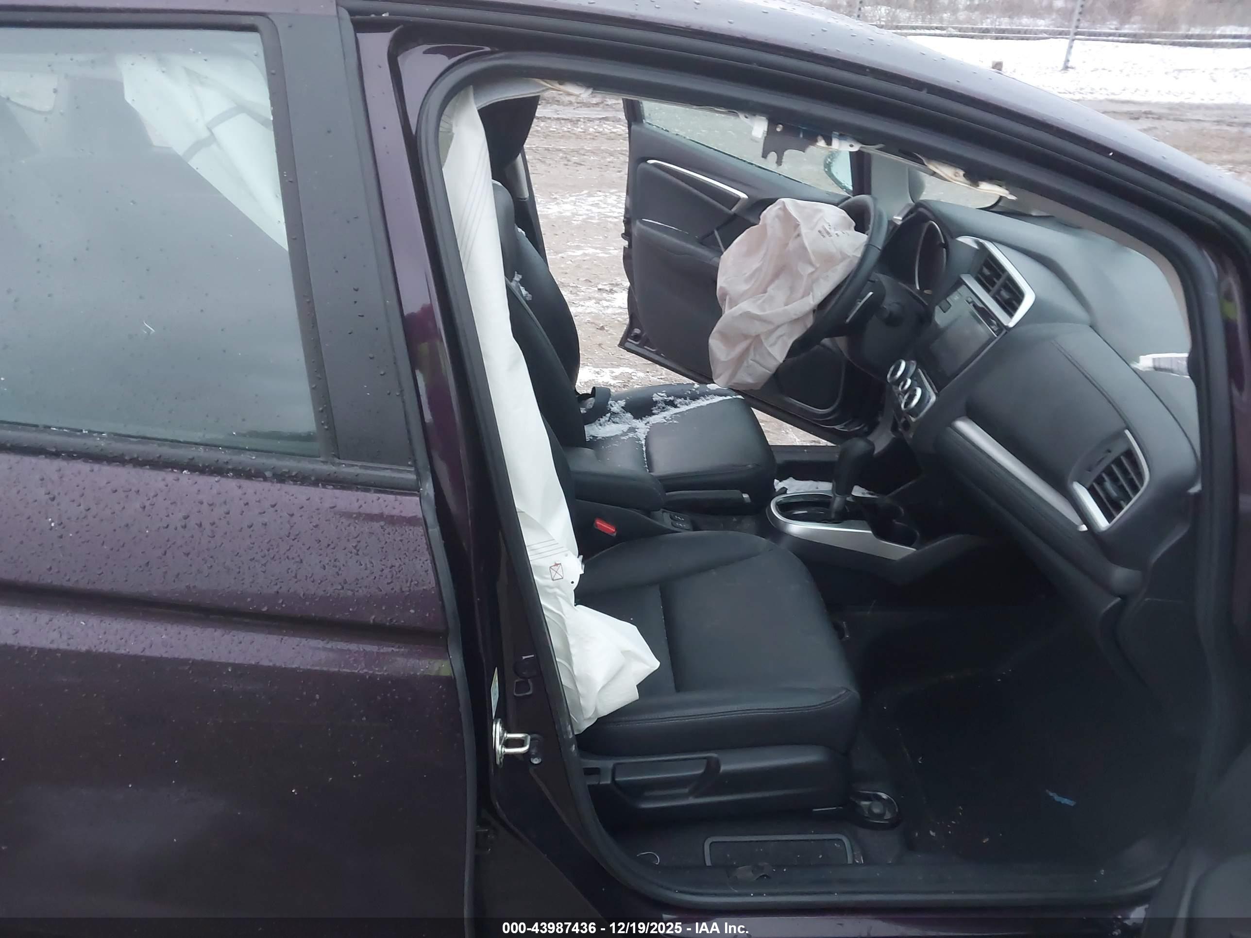 HONDA FIT image 5