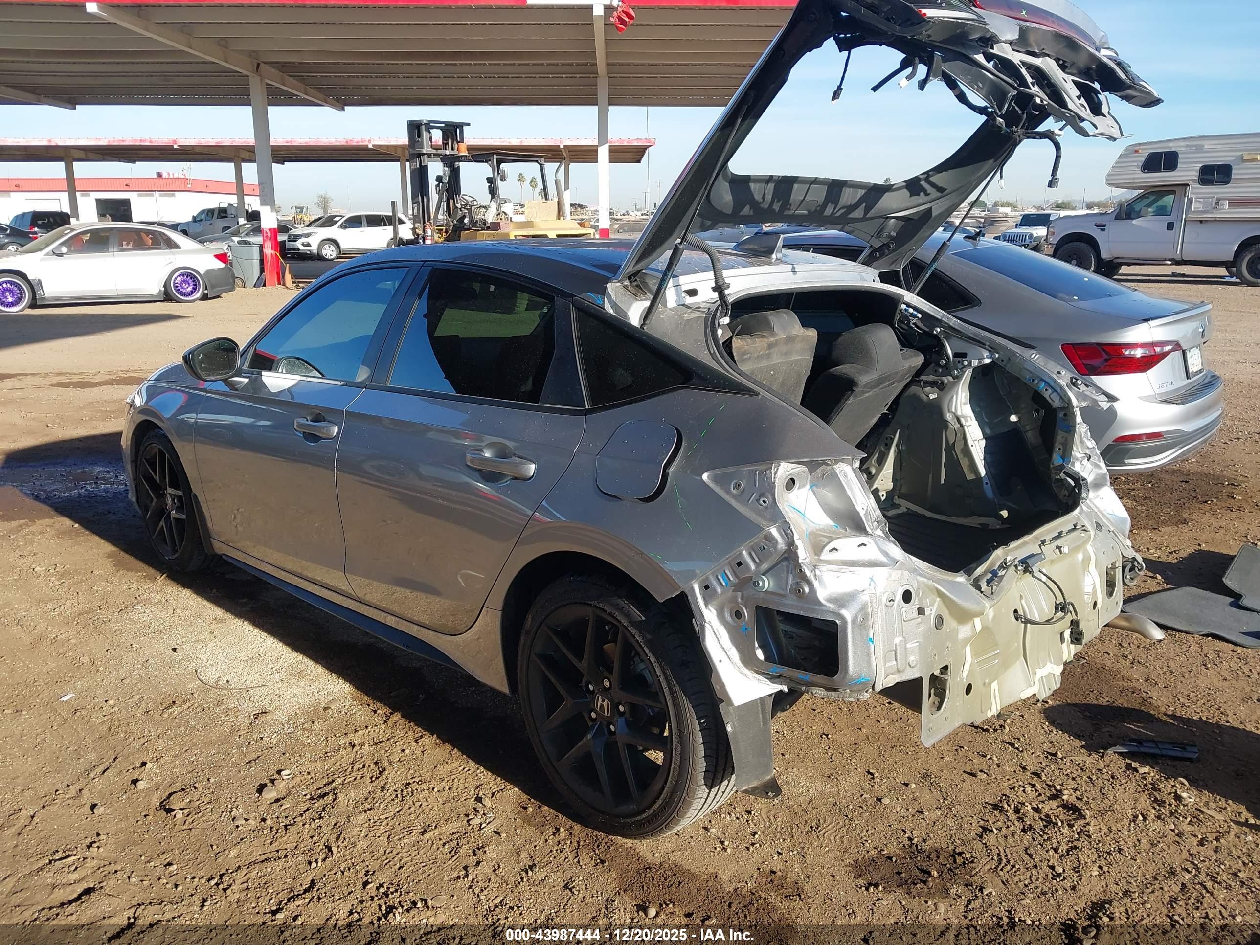 HONDA CIVIC image 3