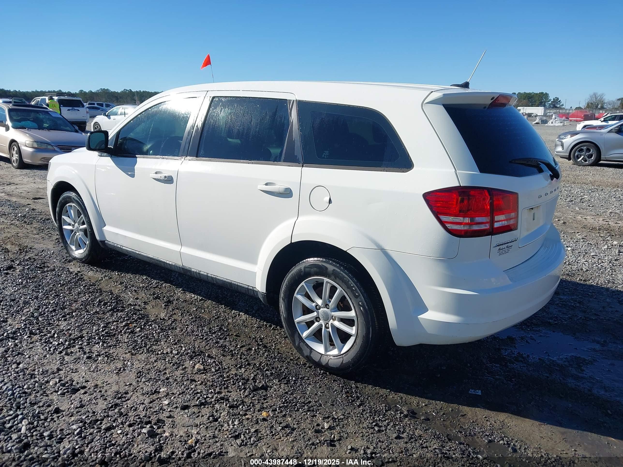 DODGE JOURNEY image 3