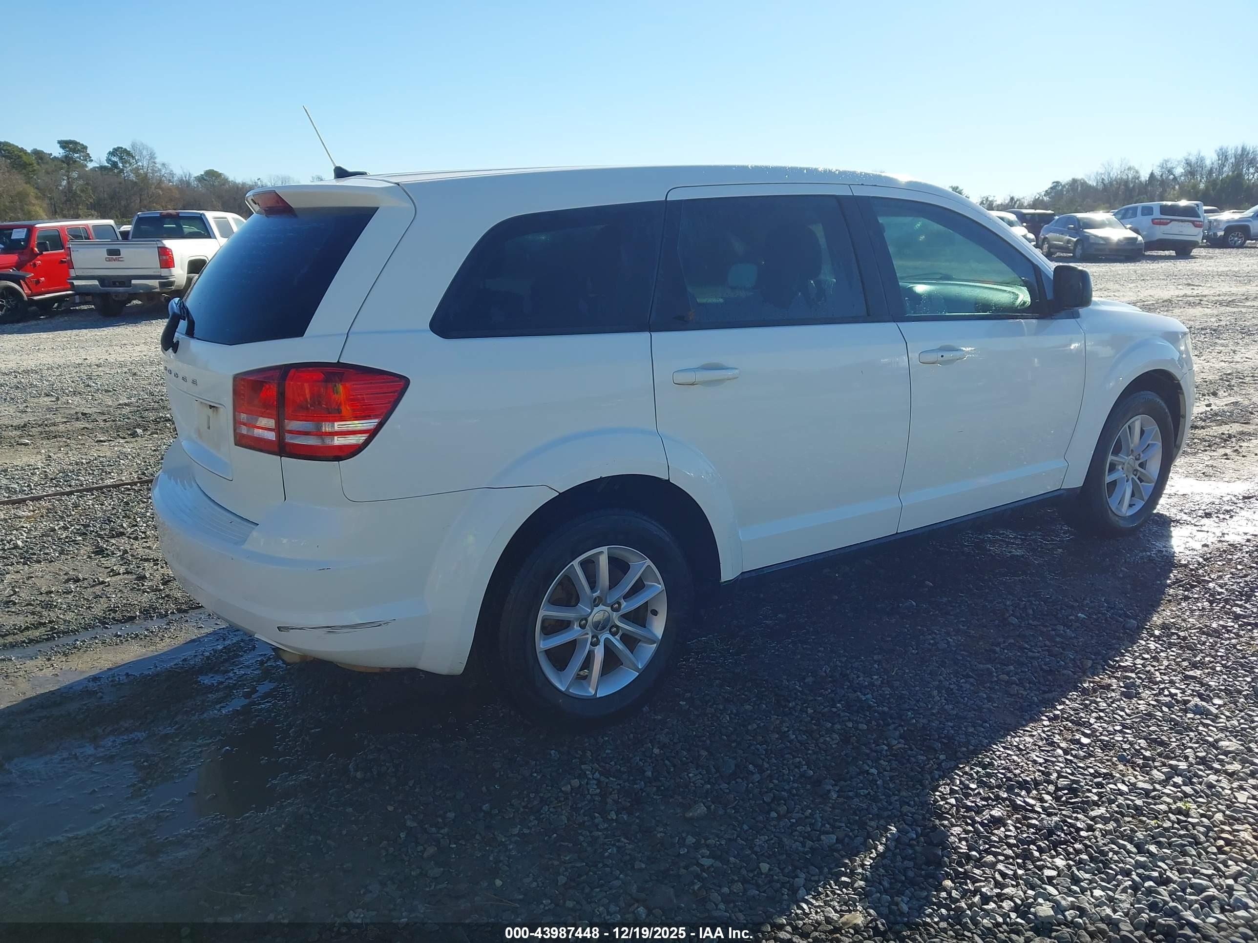 DODGE JOURNEY image 4
