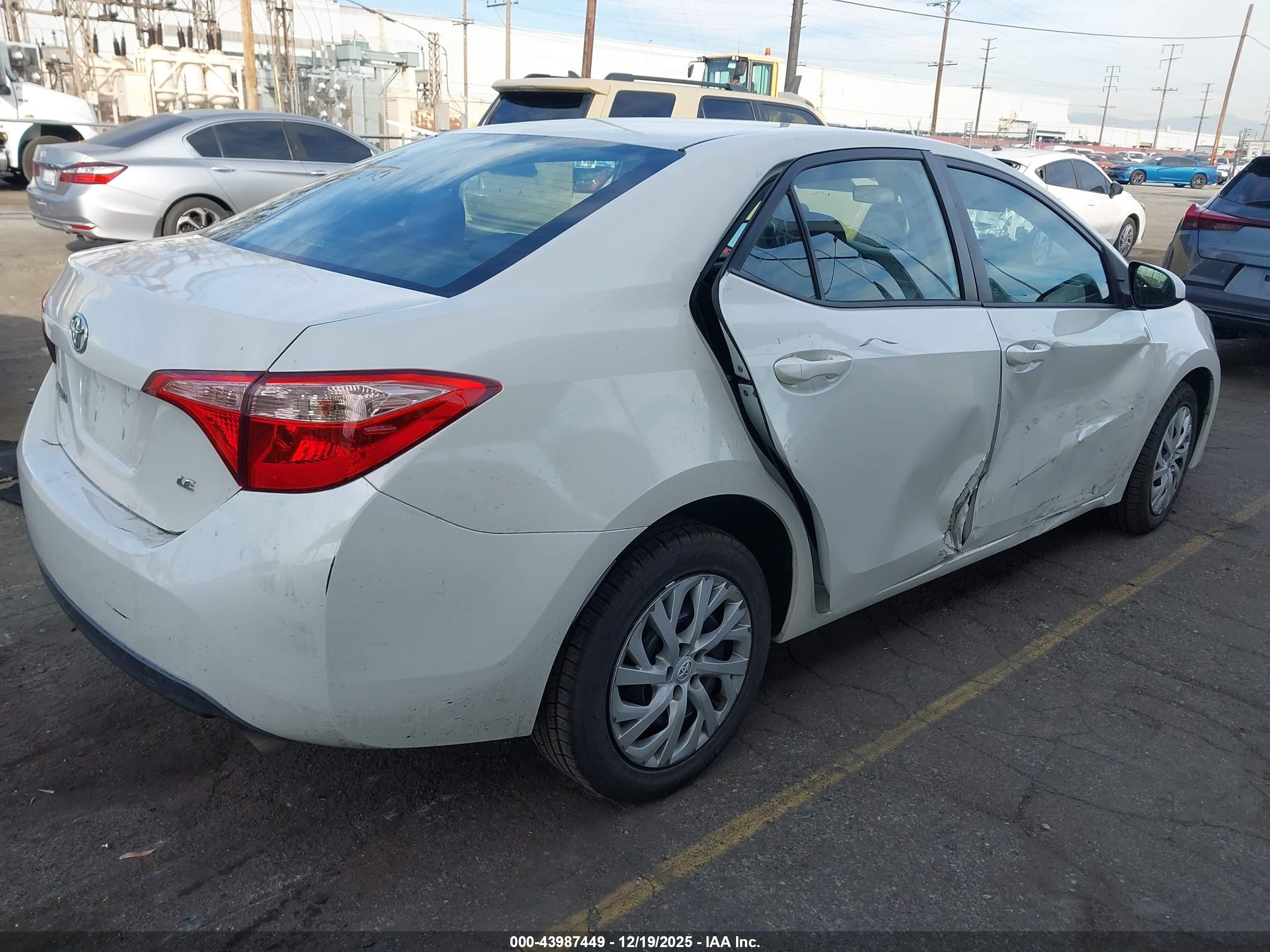 TOYOTA COROLLA image 4