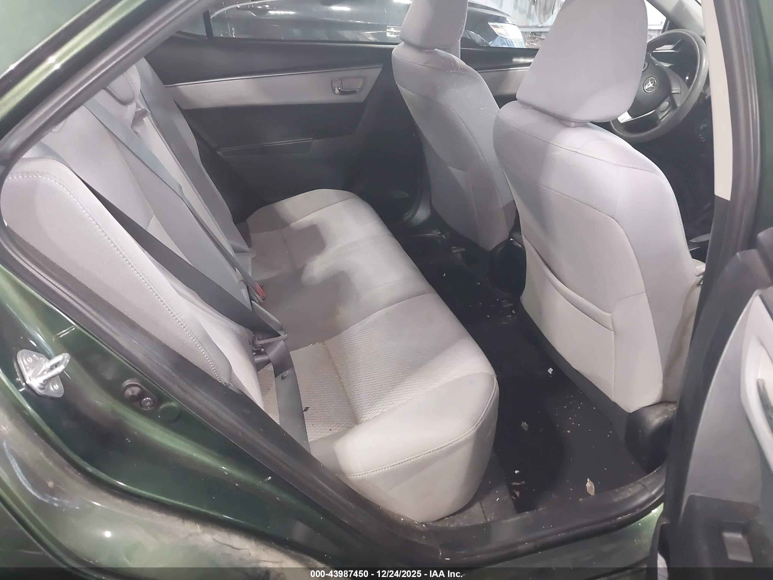 TOYOTA COROLLA image 8