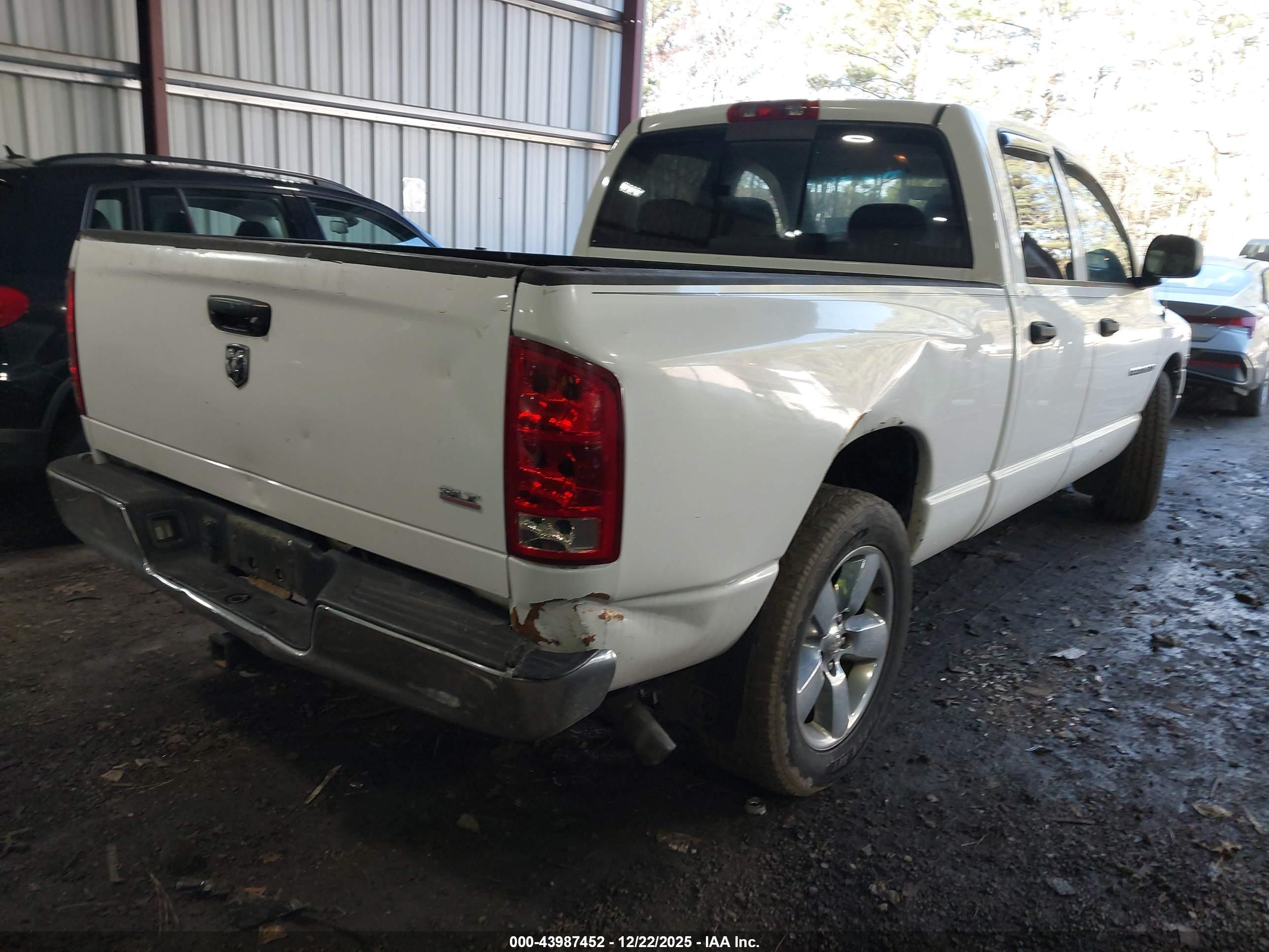 DODGE RAM image 4