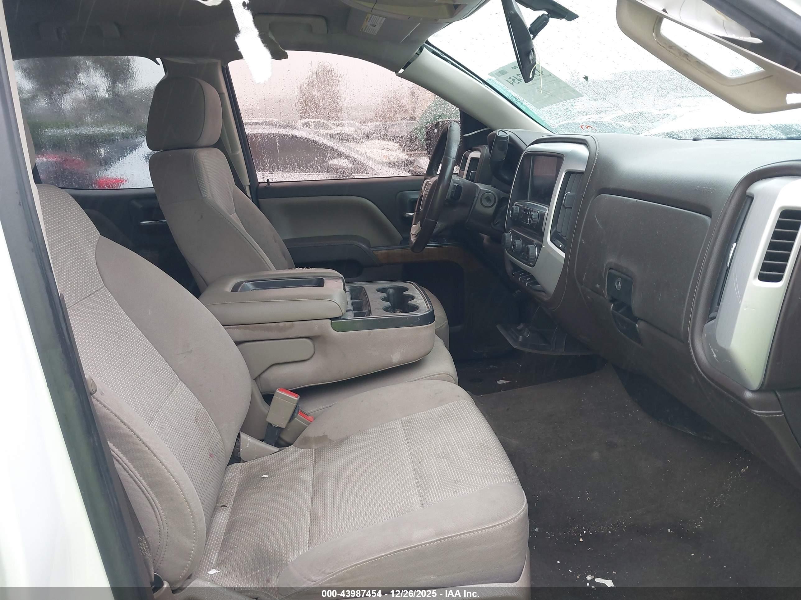 GMC SIERRA image 5