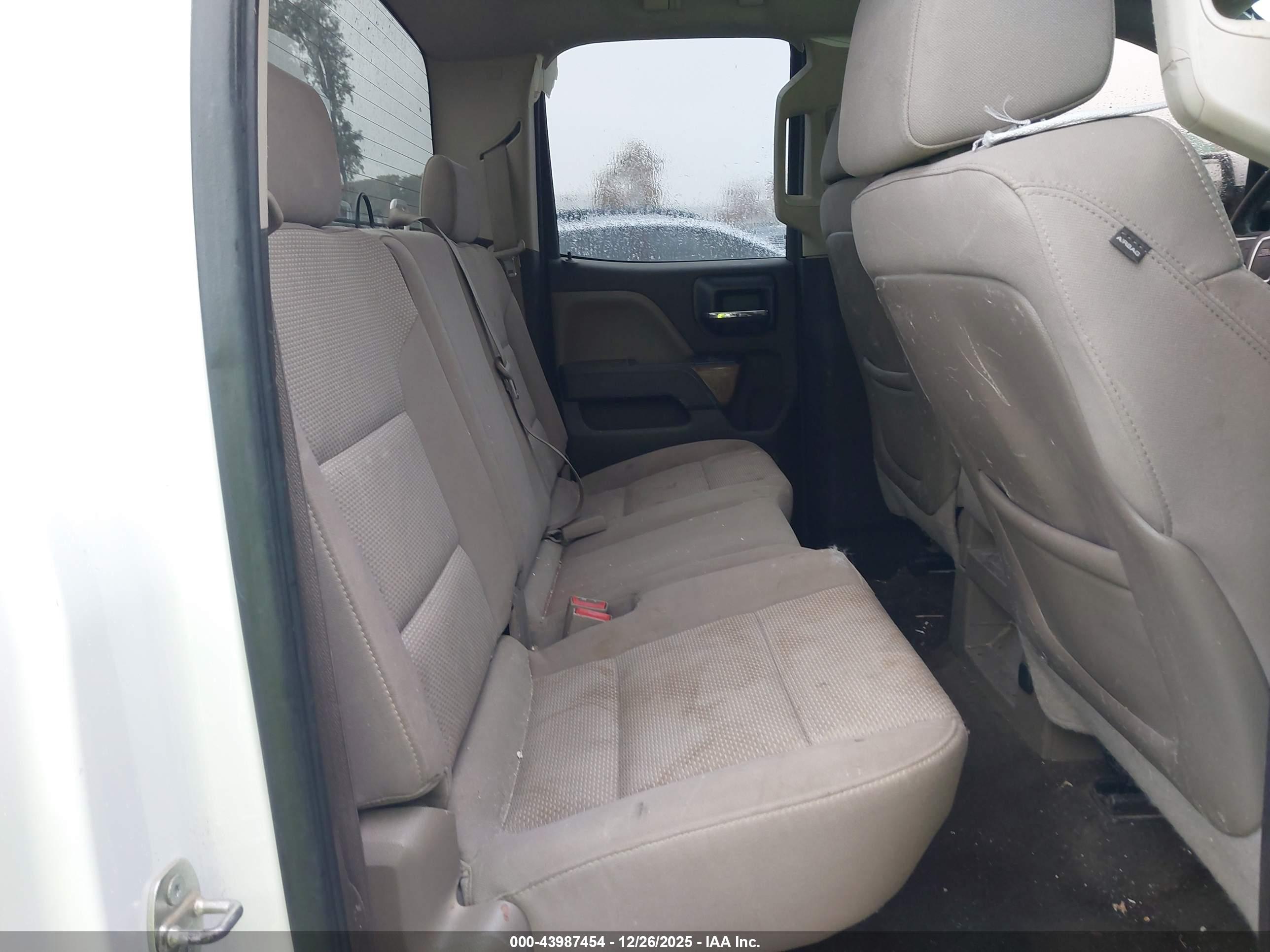GMC SIERRA image 8