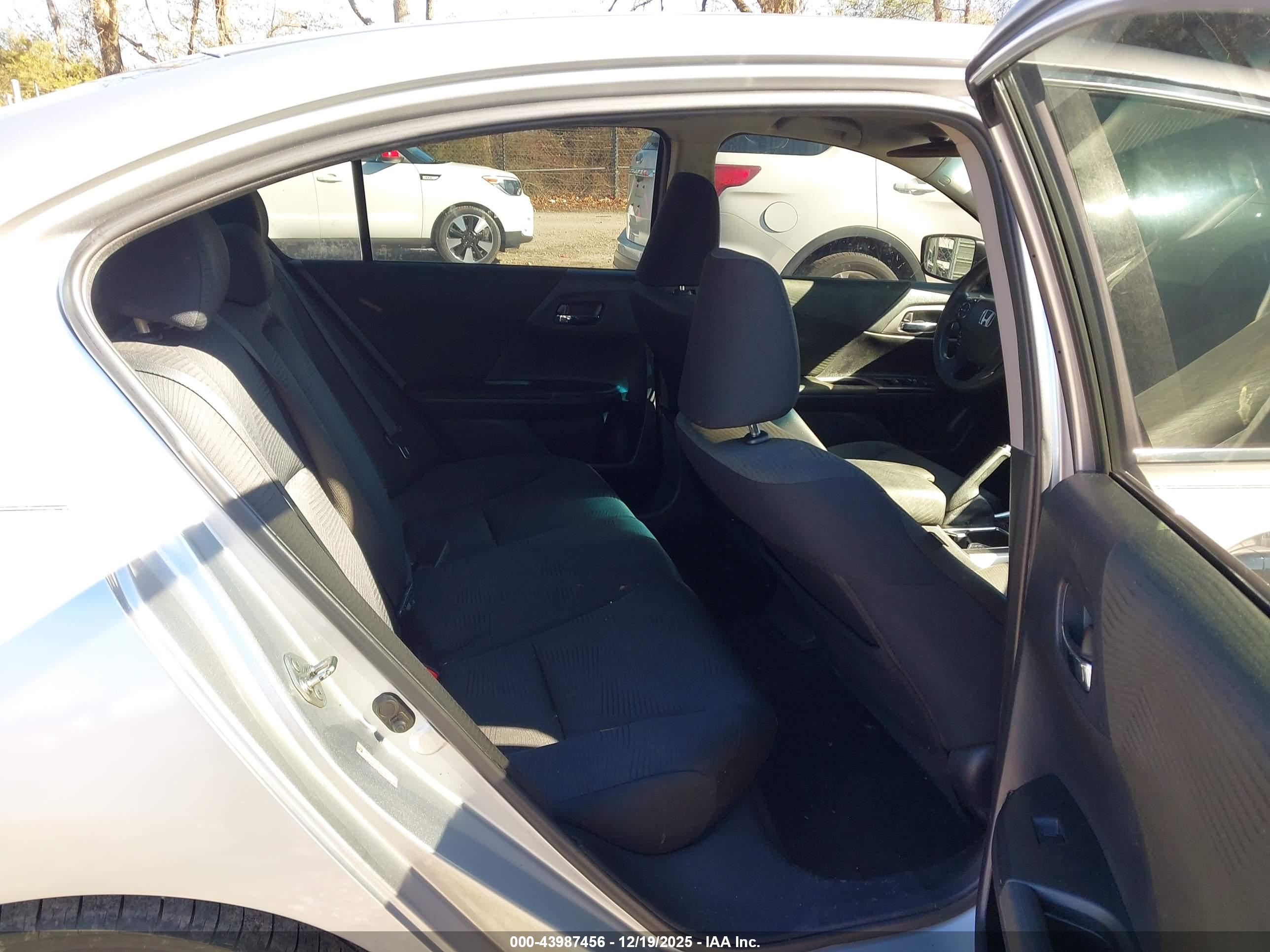 HONDA ACCORD image 8