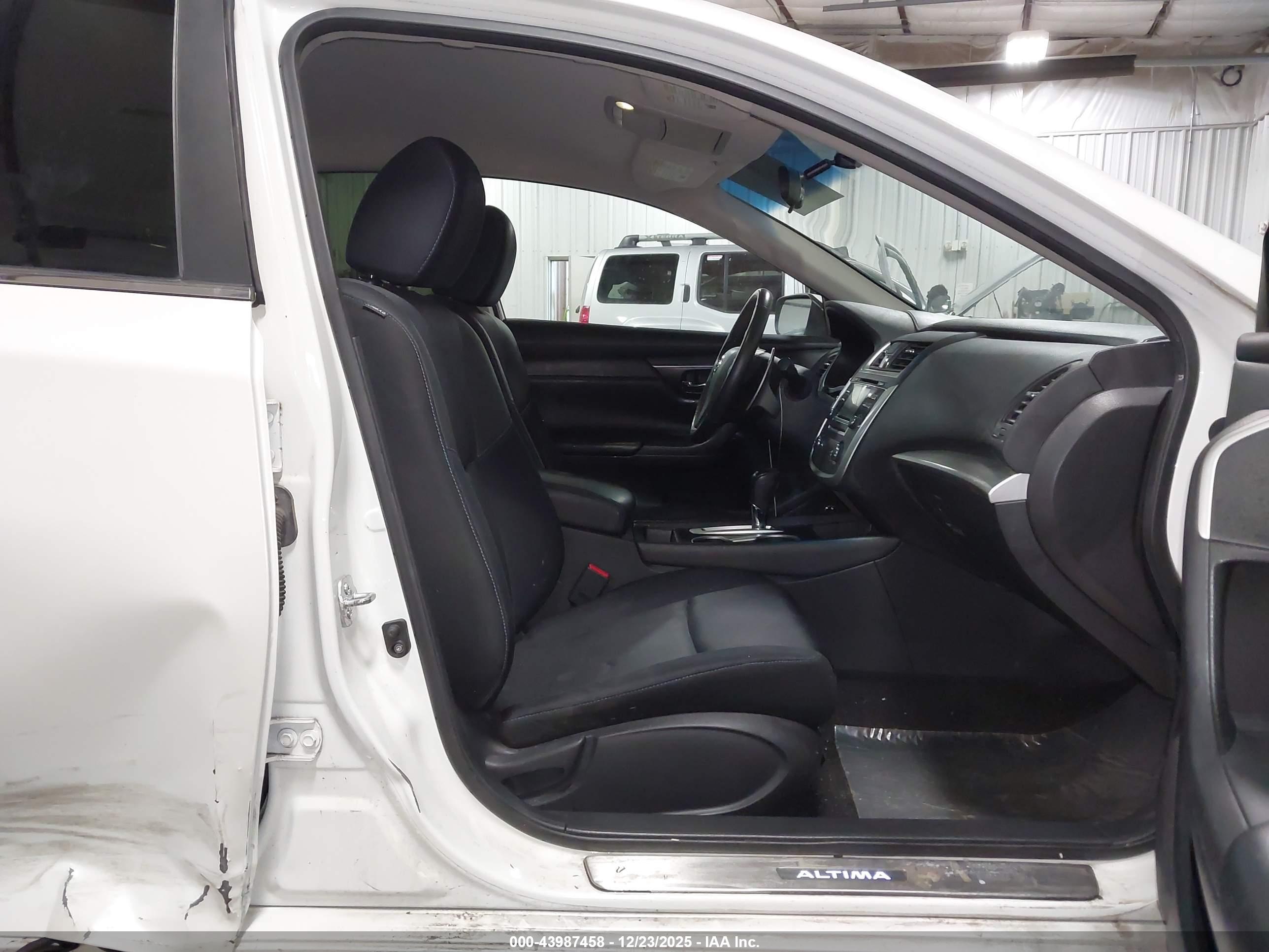 NISSAN ALTIMA image 5