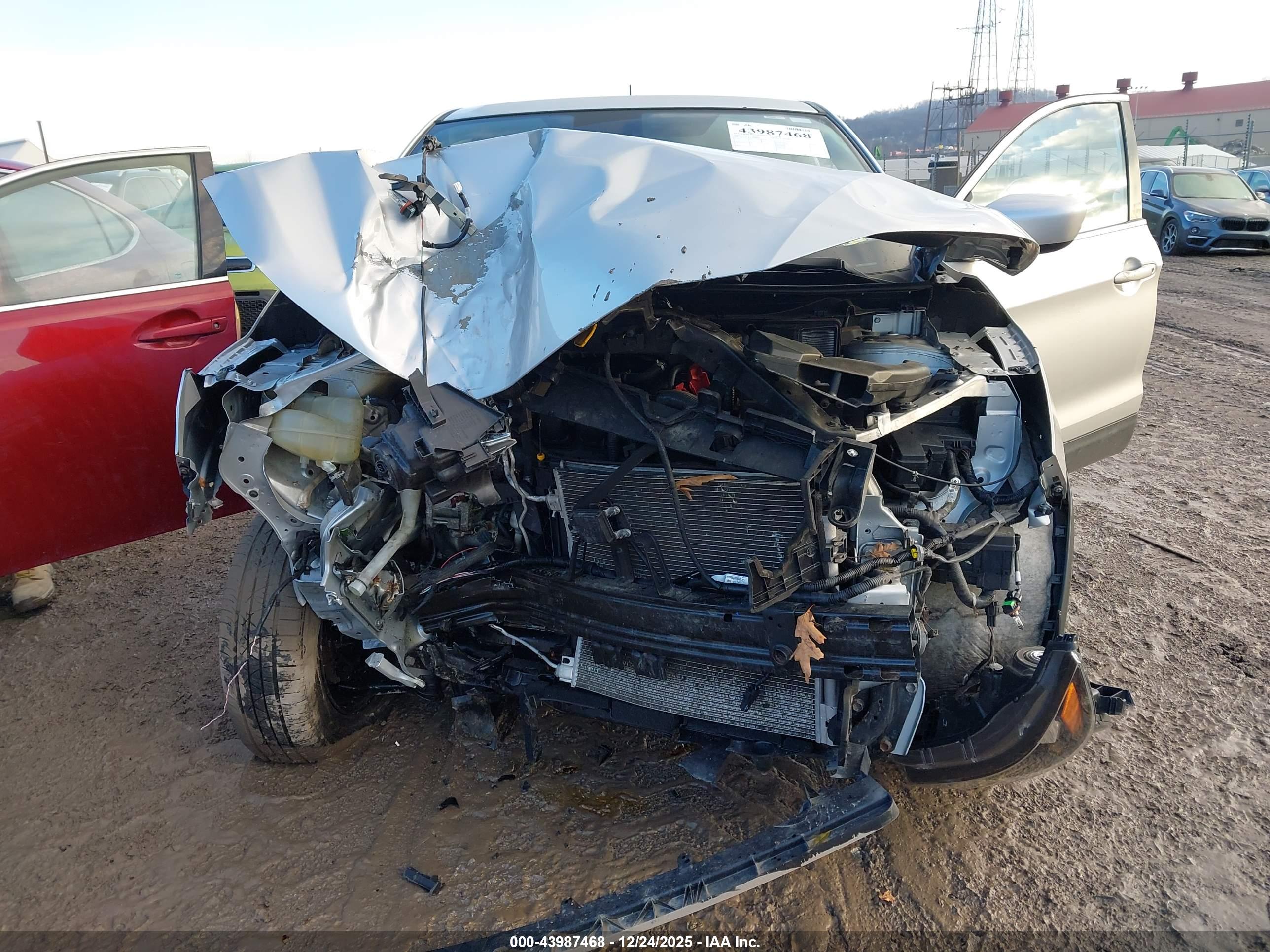 NISSAN ROGUE image 6