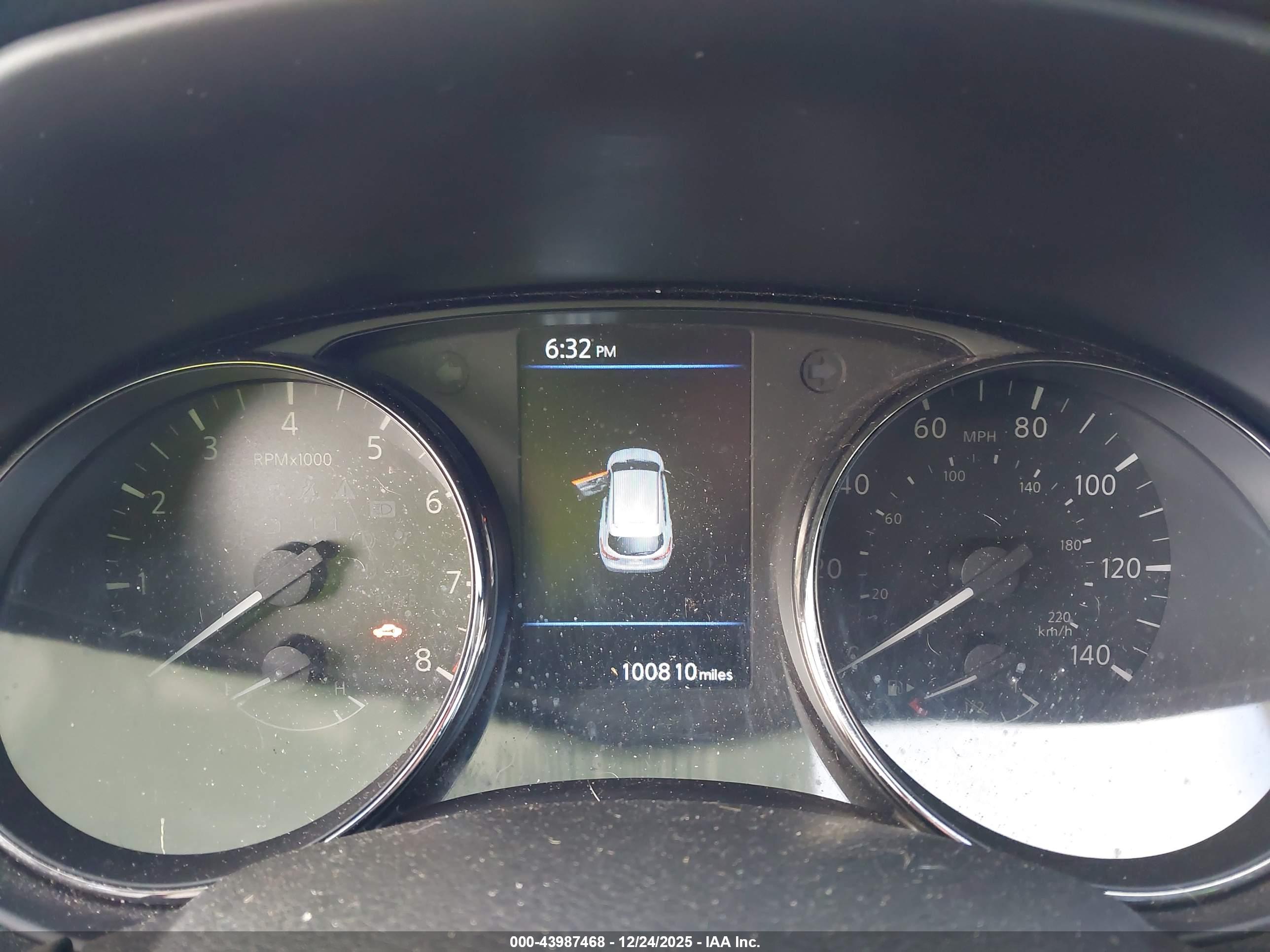NISSAN ROGUE image 7