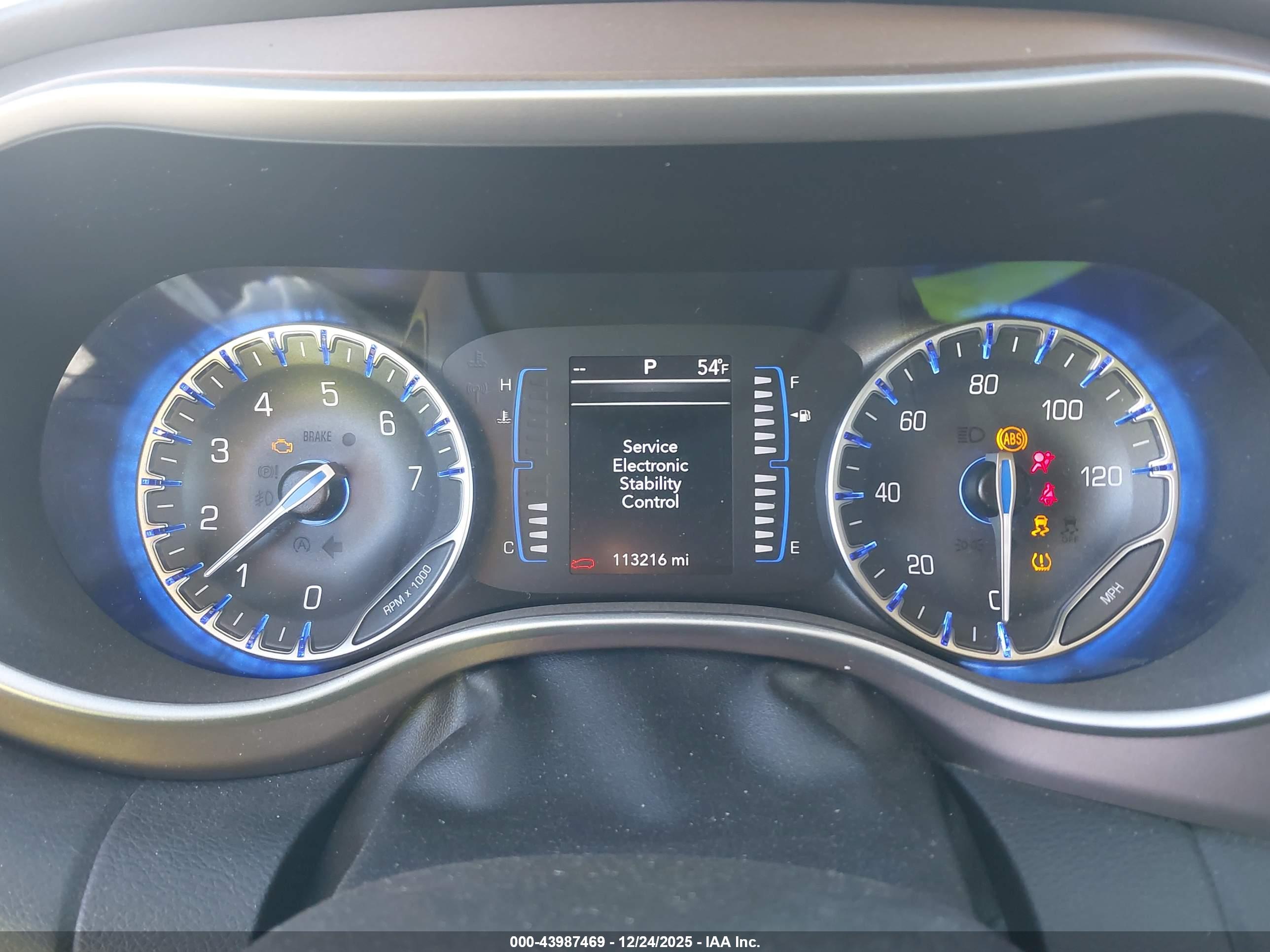 CHRYSLER VOYAGER image 7
