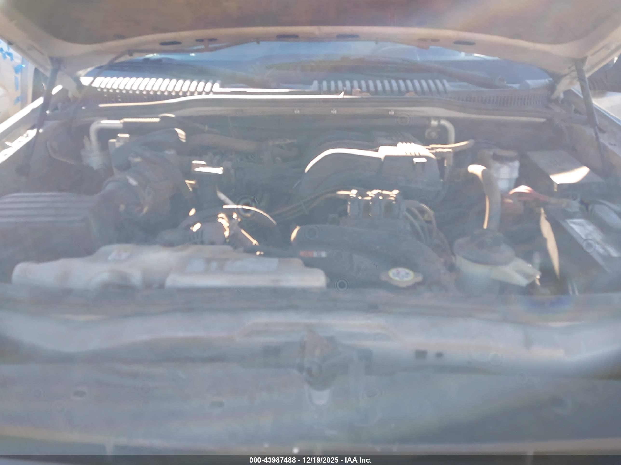 FORD EXPLORER image 10