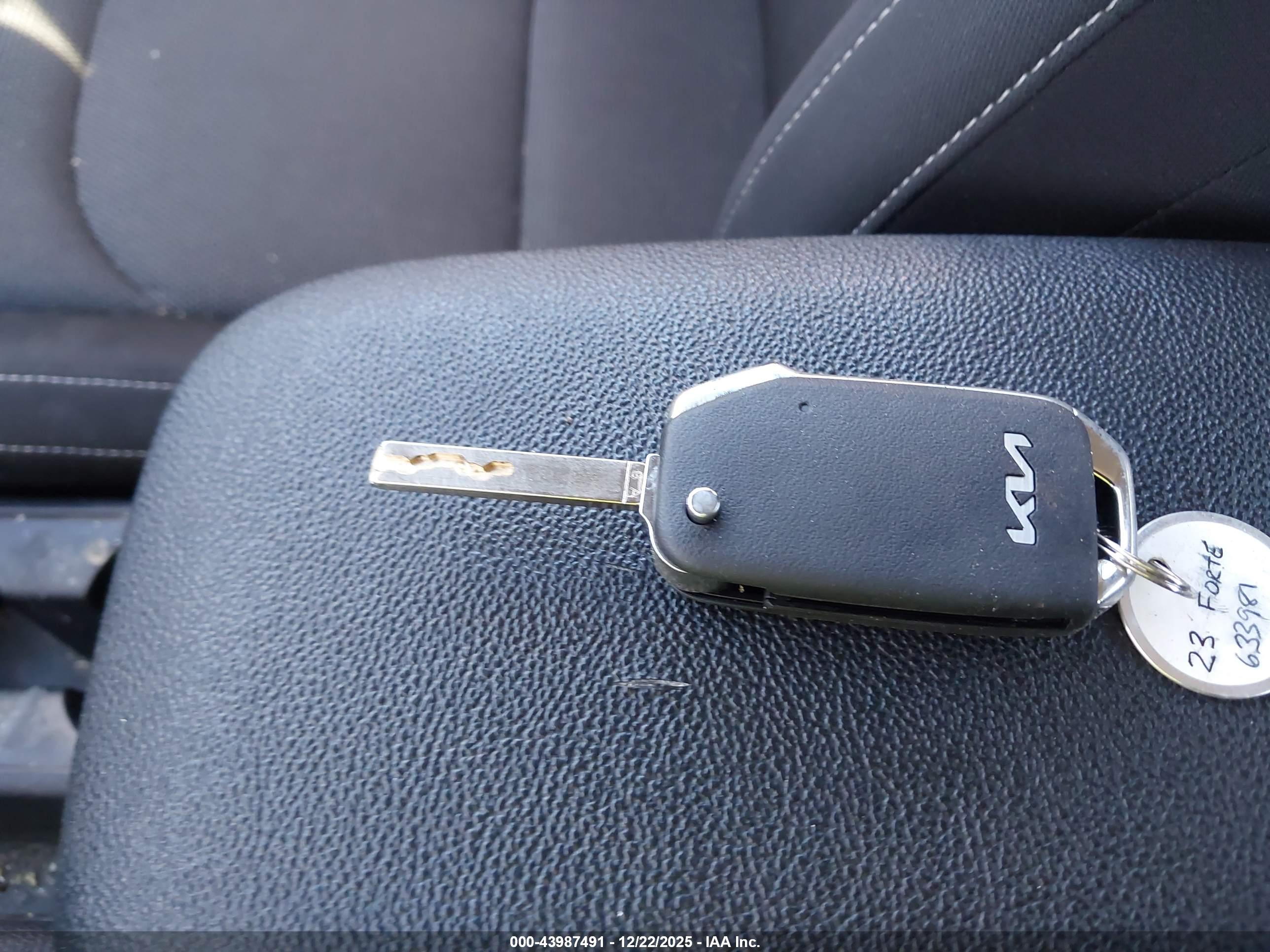 KIA FORTE image 11