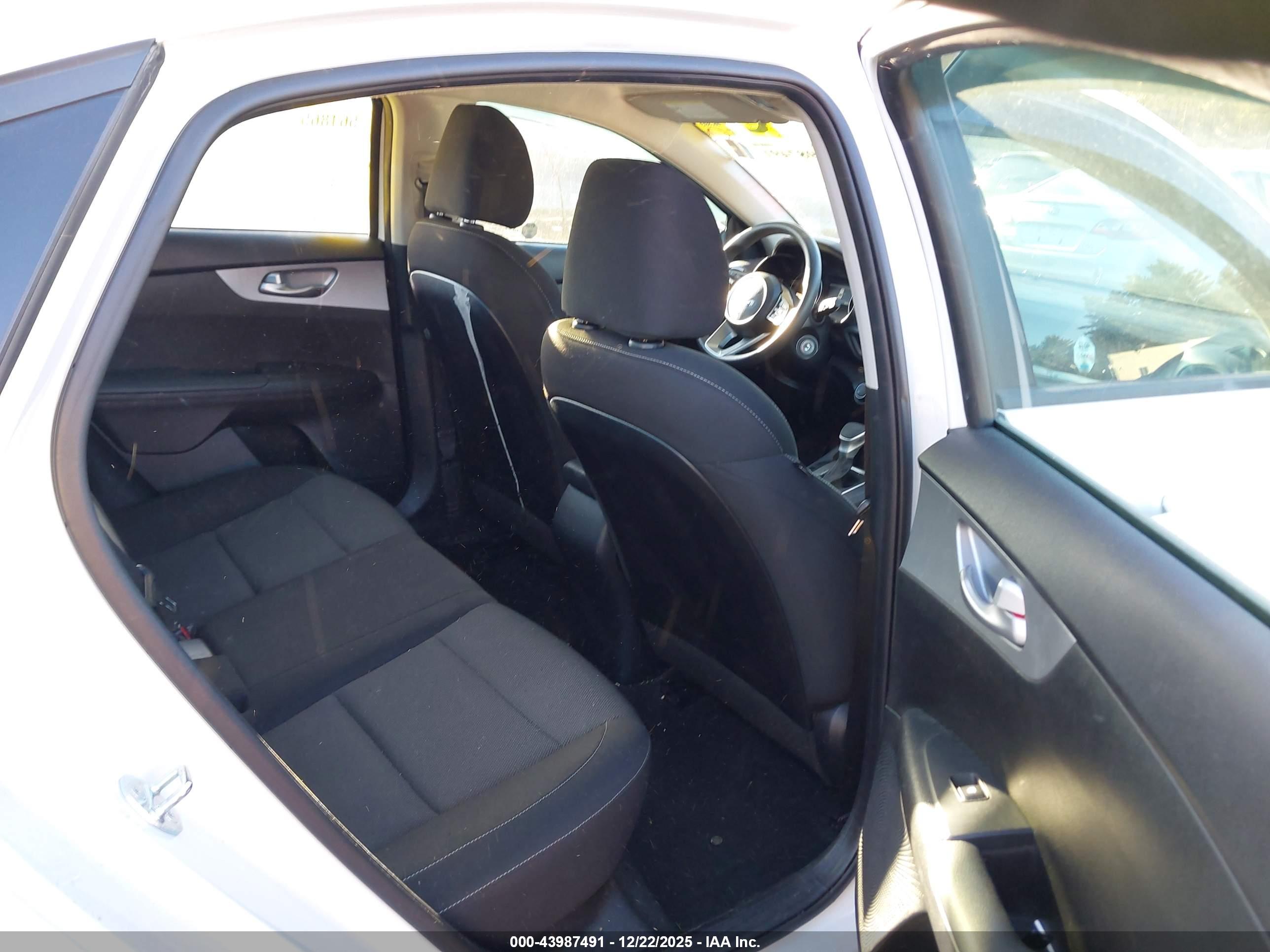 KIA FORTE image 8