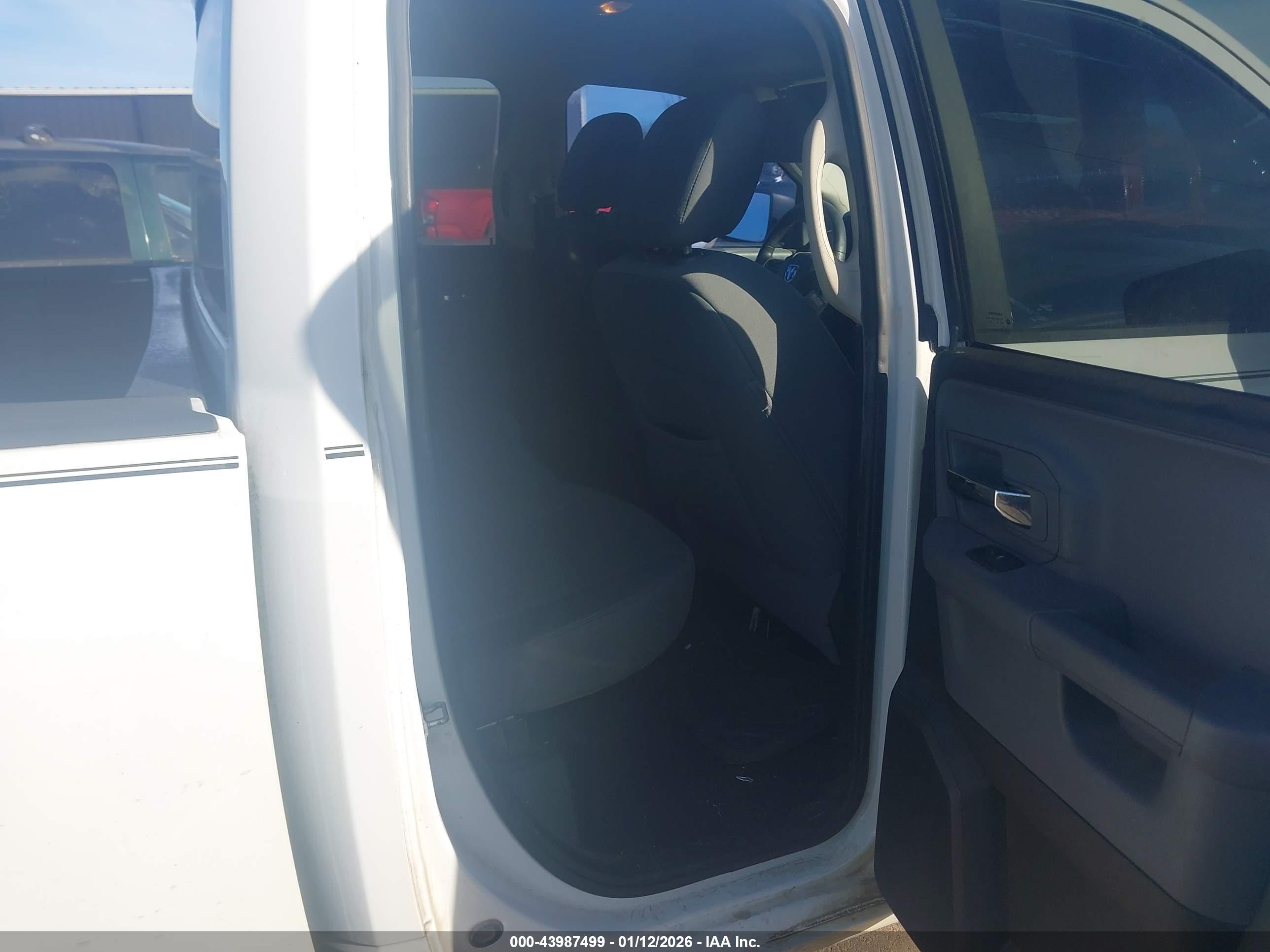 RAM 1500 image 8