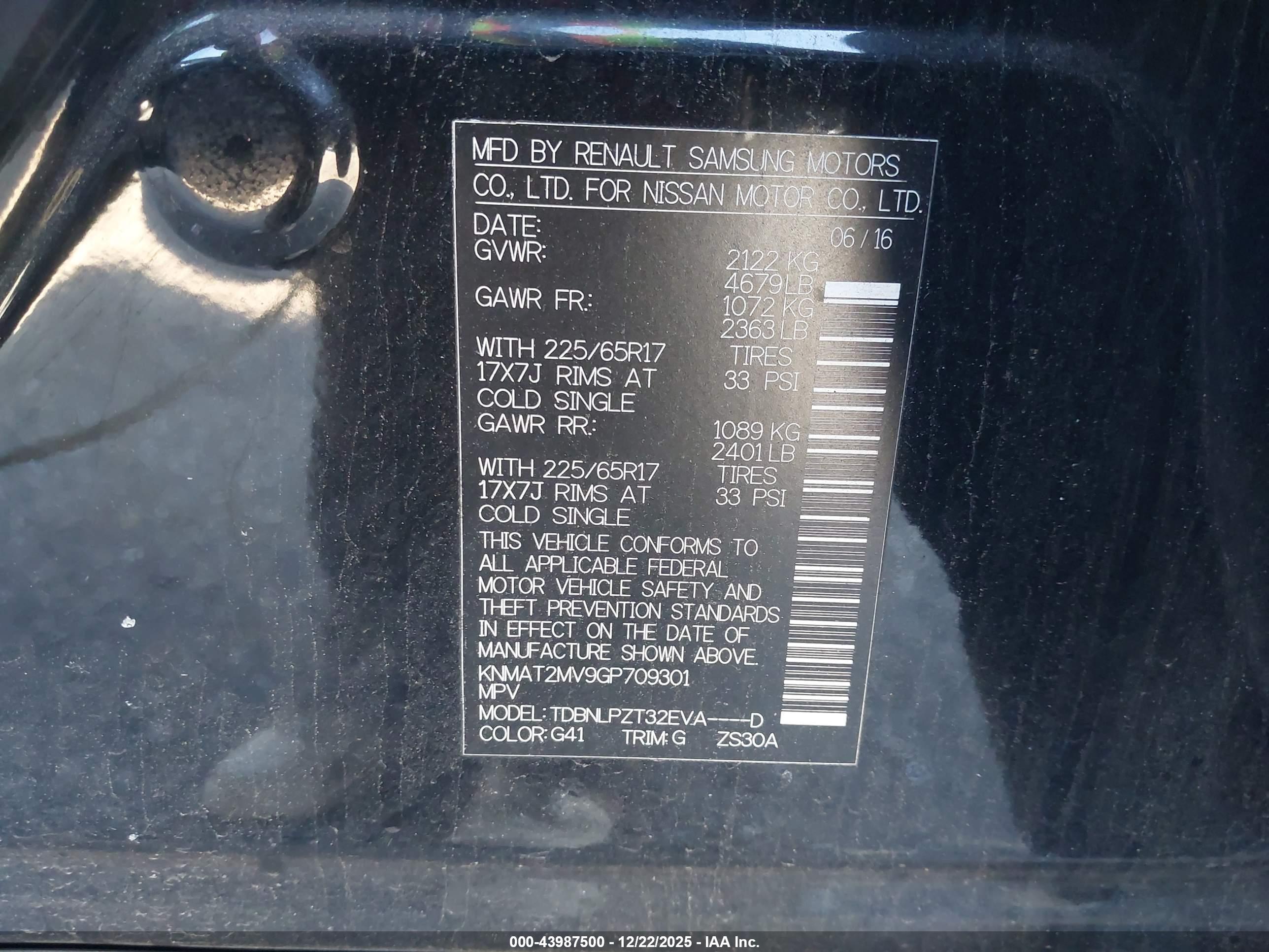 NISSAN ROGUE image 9