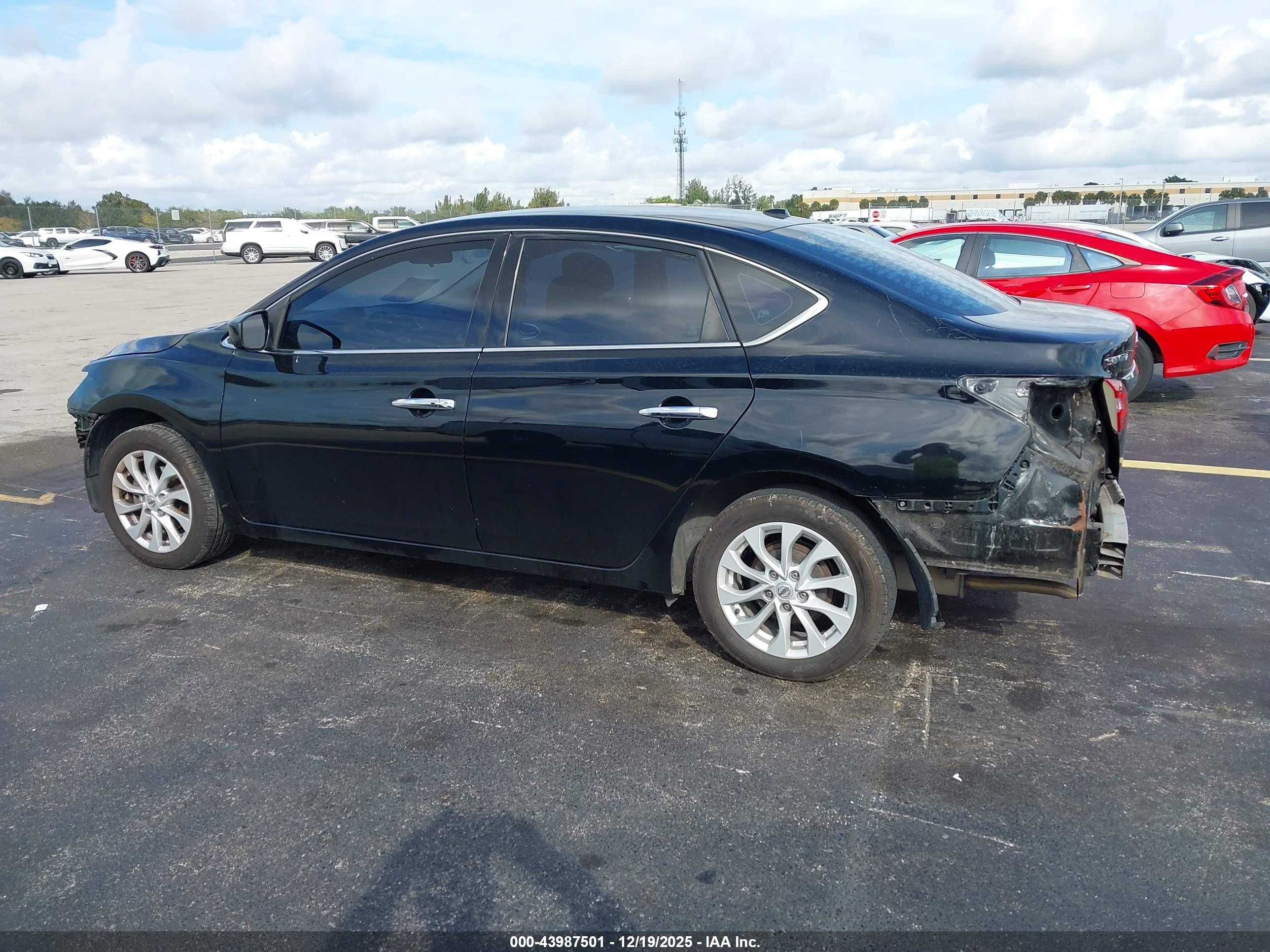 NISSAN SENTRA image 3