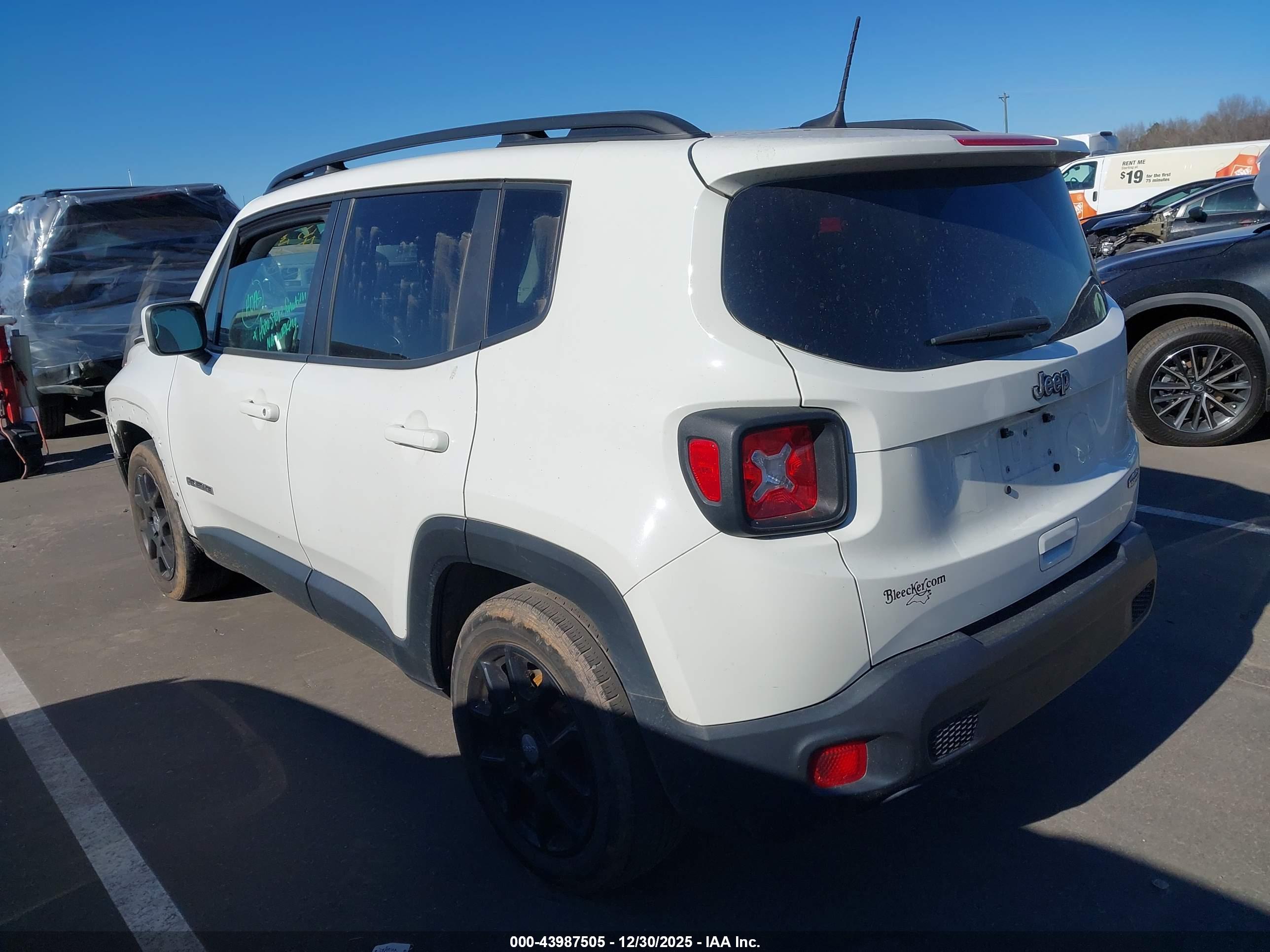 JEEP RENEGADE image 3
