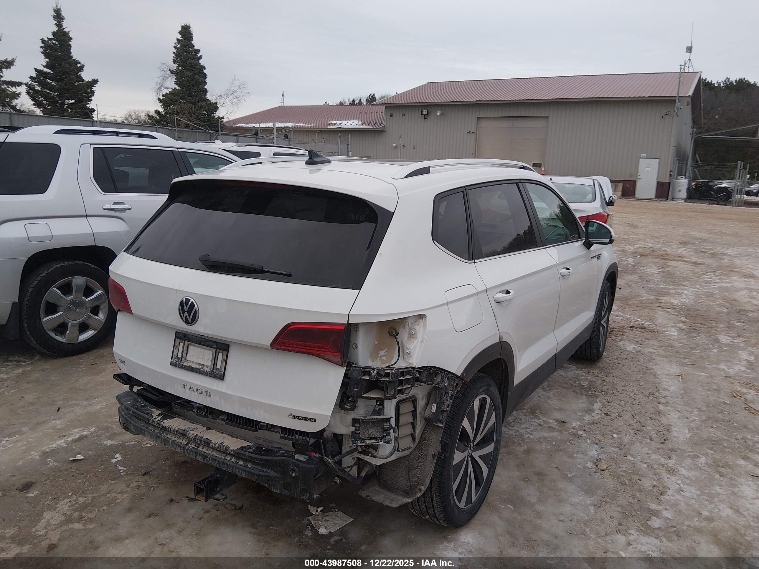 VOLKSWAGEN TAOS image 4