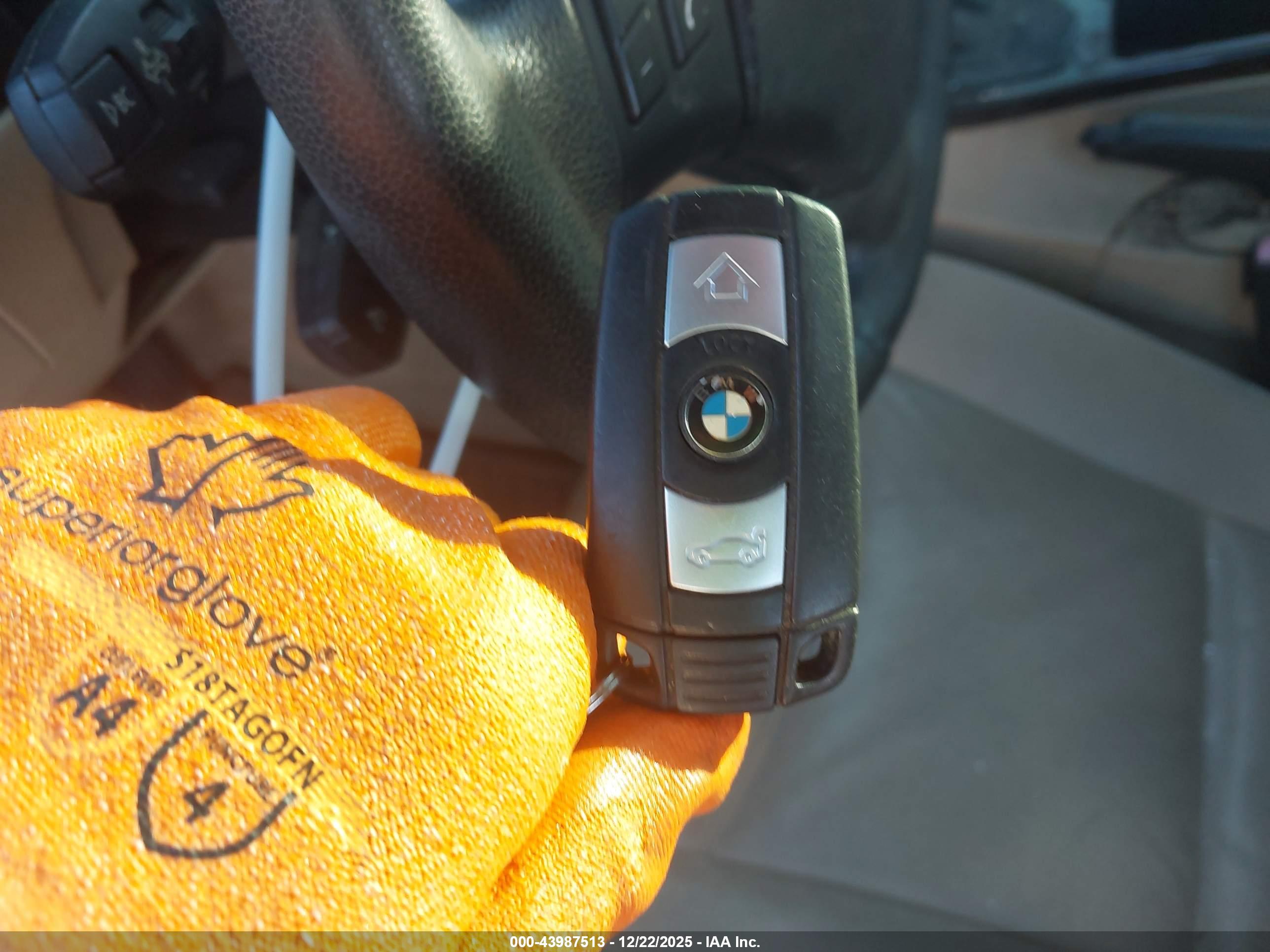 BMW 328I image 11