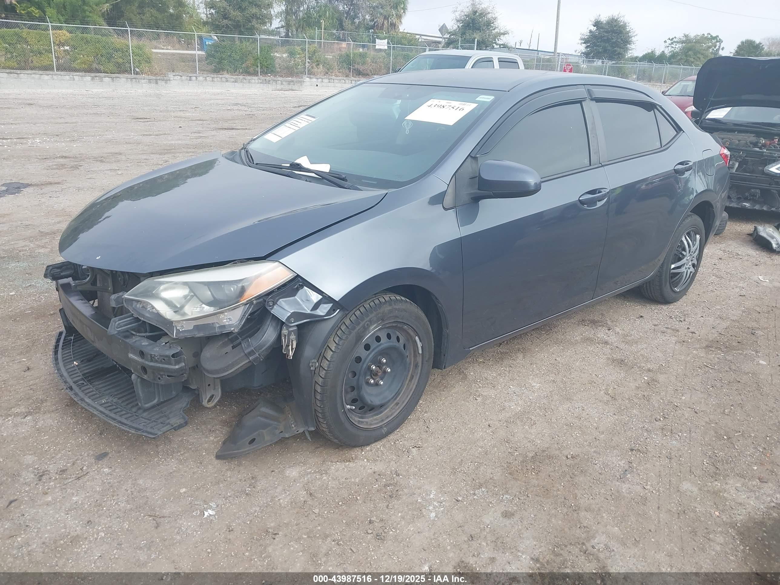 TOYOTA COROLLA image 2