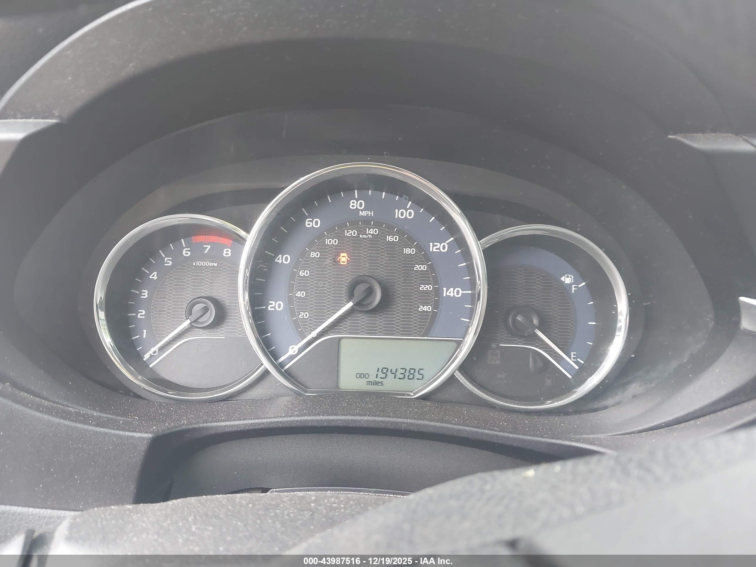 TOYOTA COROLLA image 7