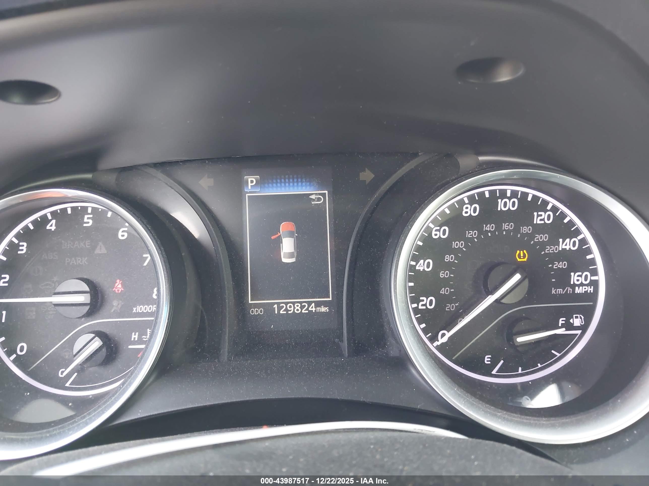 TOYOTA CAMRY image 7