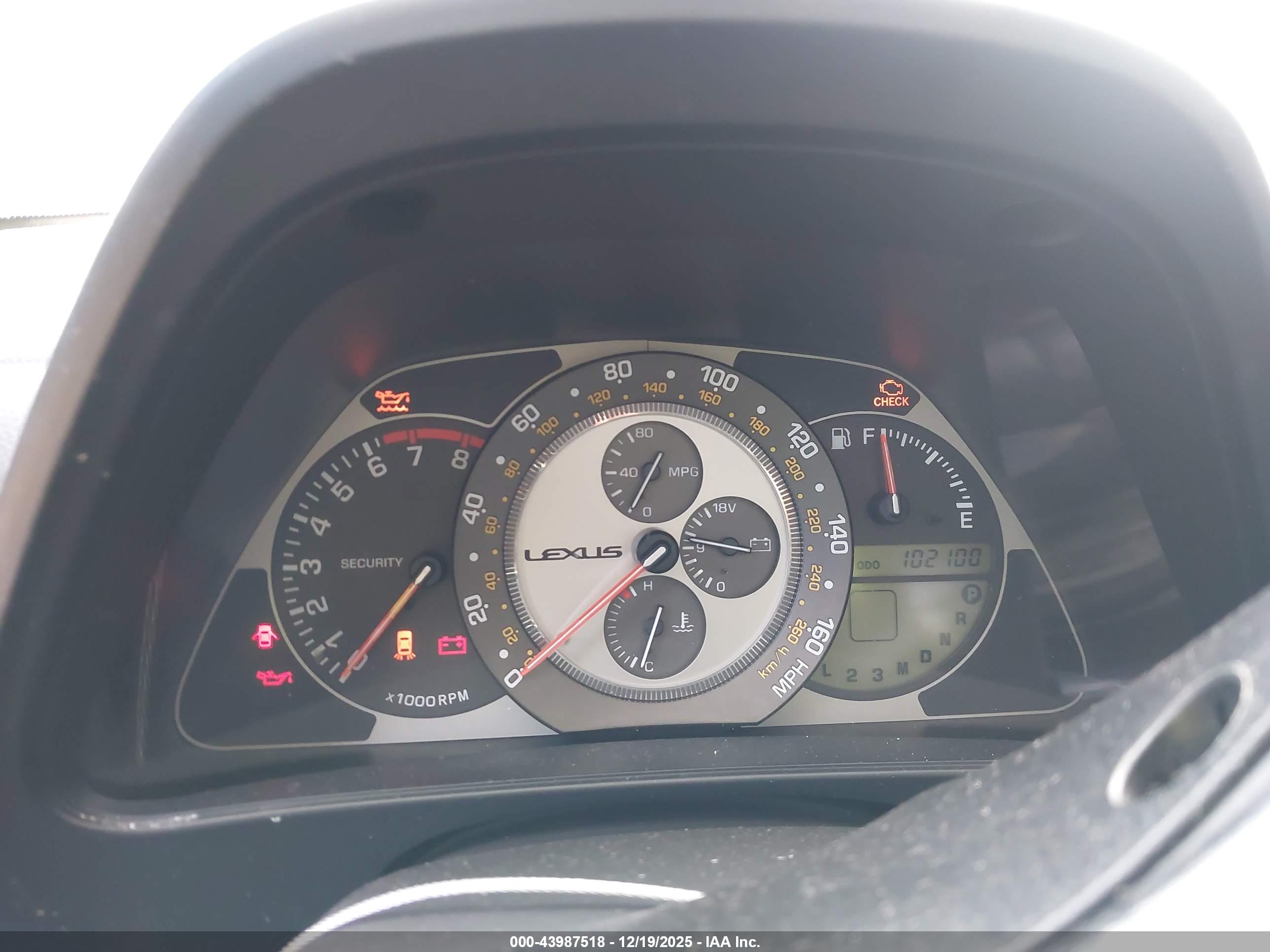 LEXUS IS image 7