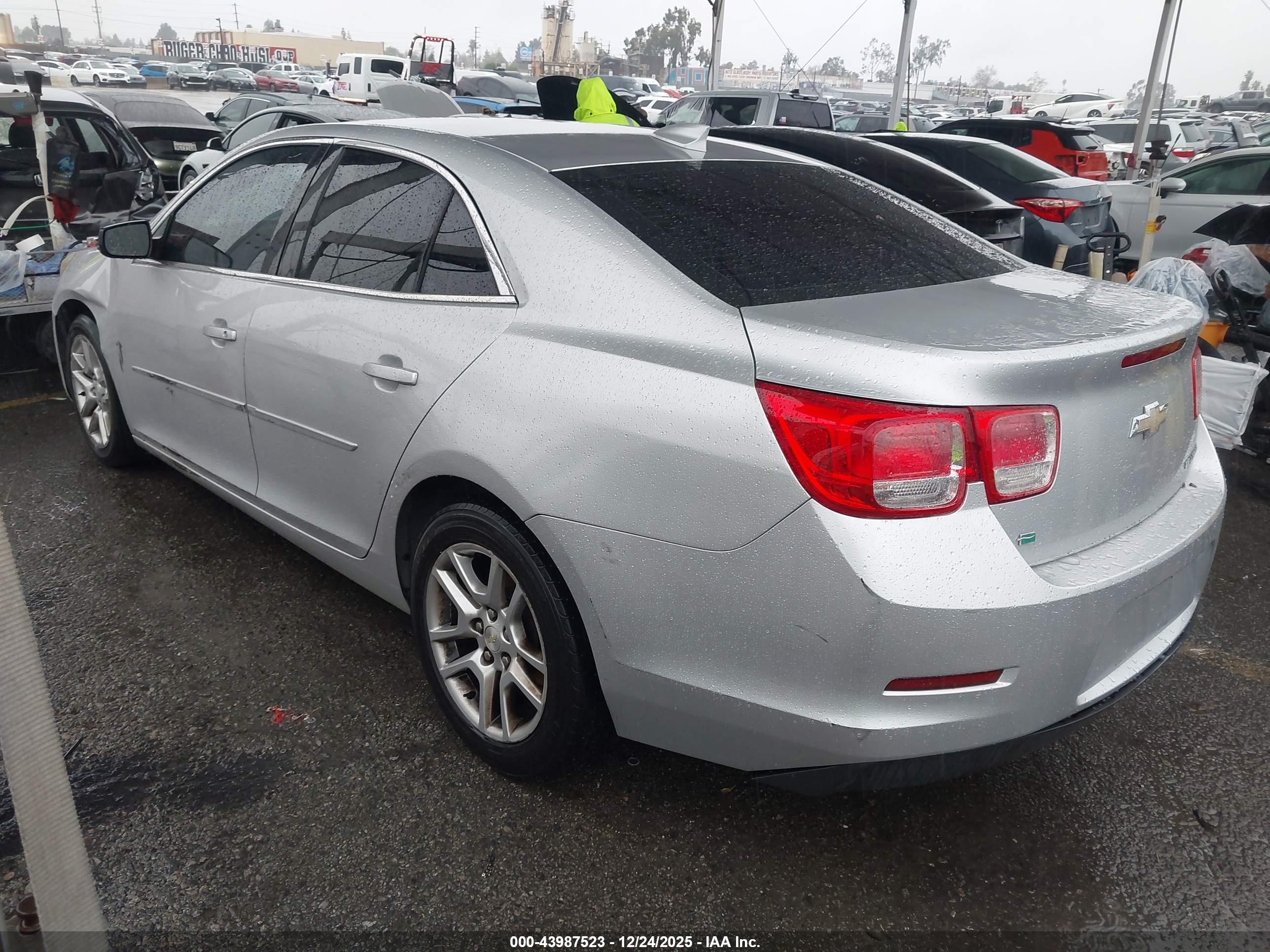 CHEVROLET MALIBU image 3