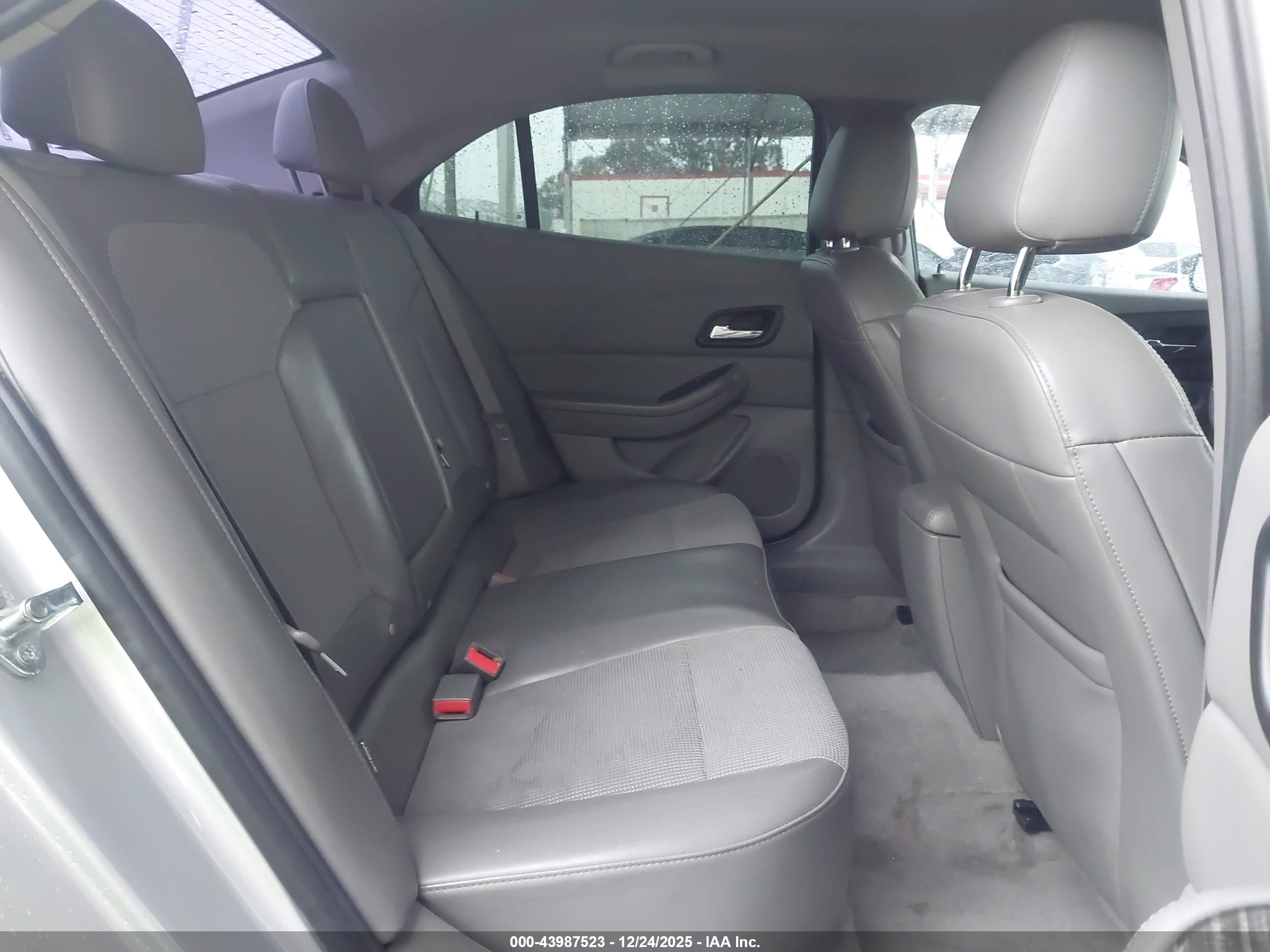 CHEVROLET MALIBU image 8